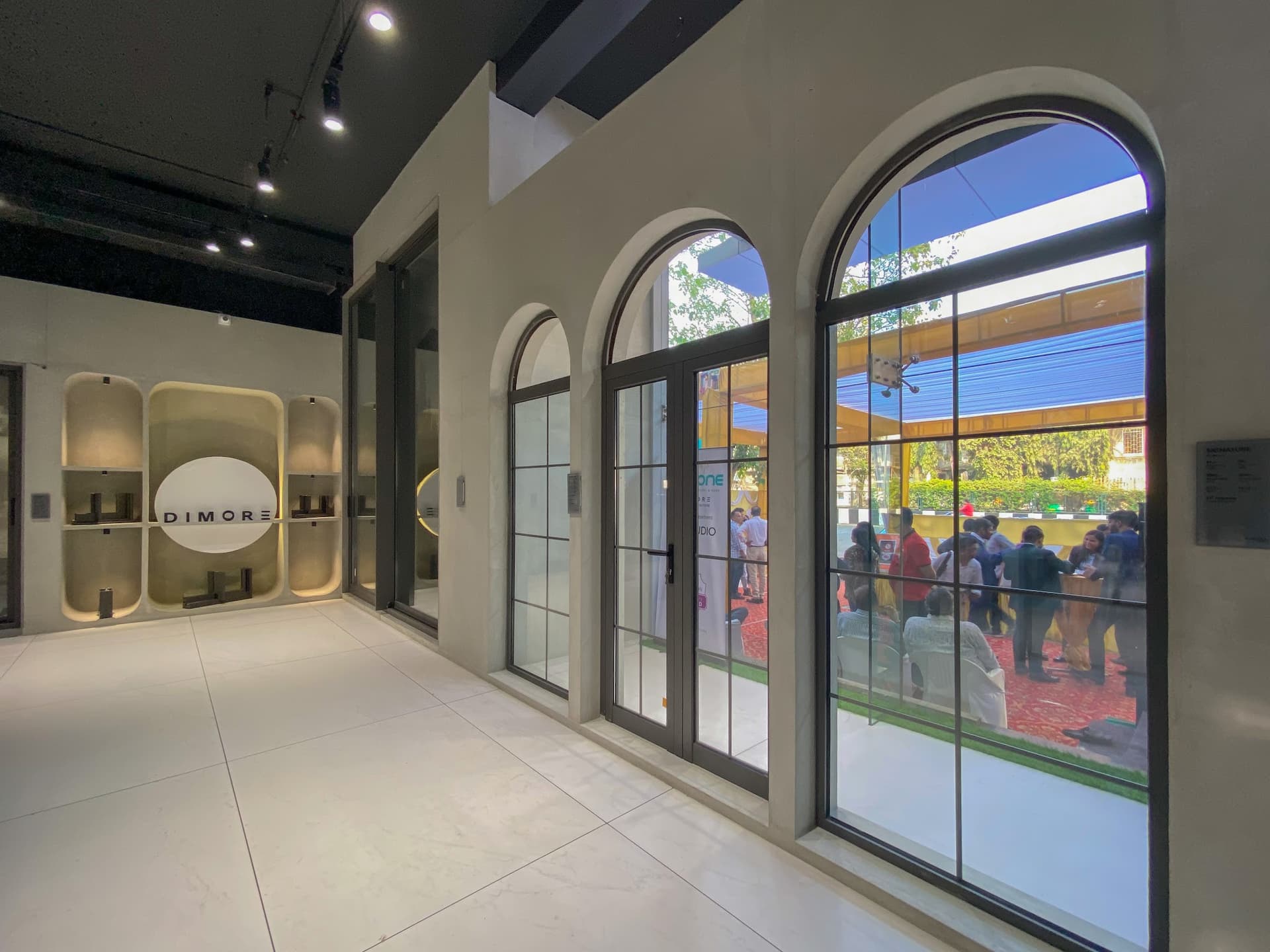 K P Studio - Qutone - Tiles DIMORE - Aluminum Doors and Windows GROHE - Sanitary ware Carysil - kitchen Appliances