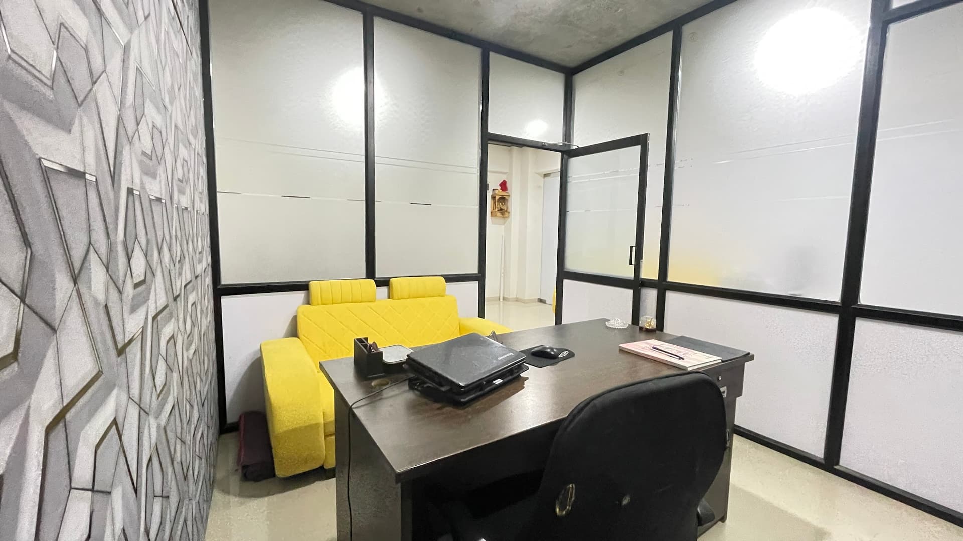 Kalakari Institute - Best Graphic Design Institute in Surat