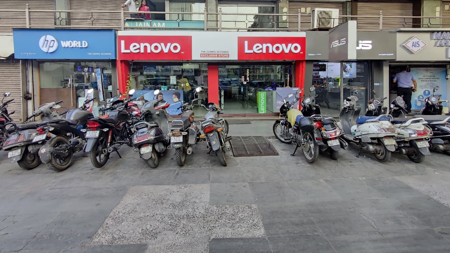 Lenovo Exclusive Store - The Compu Seconds