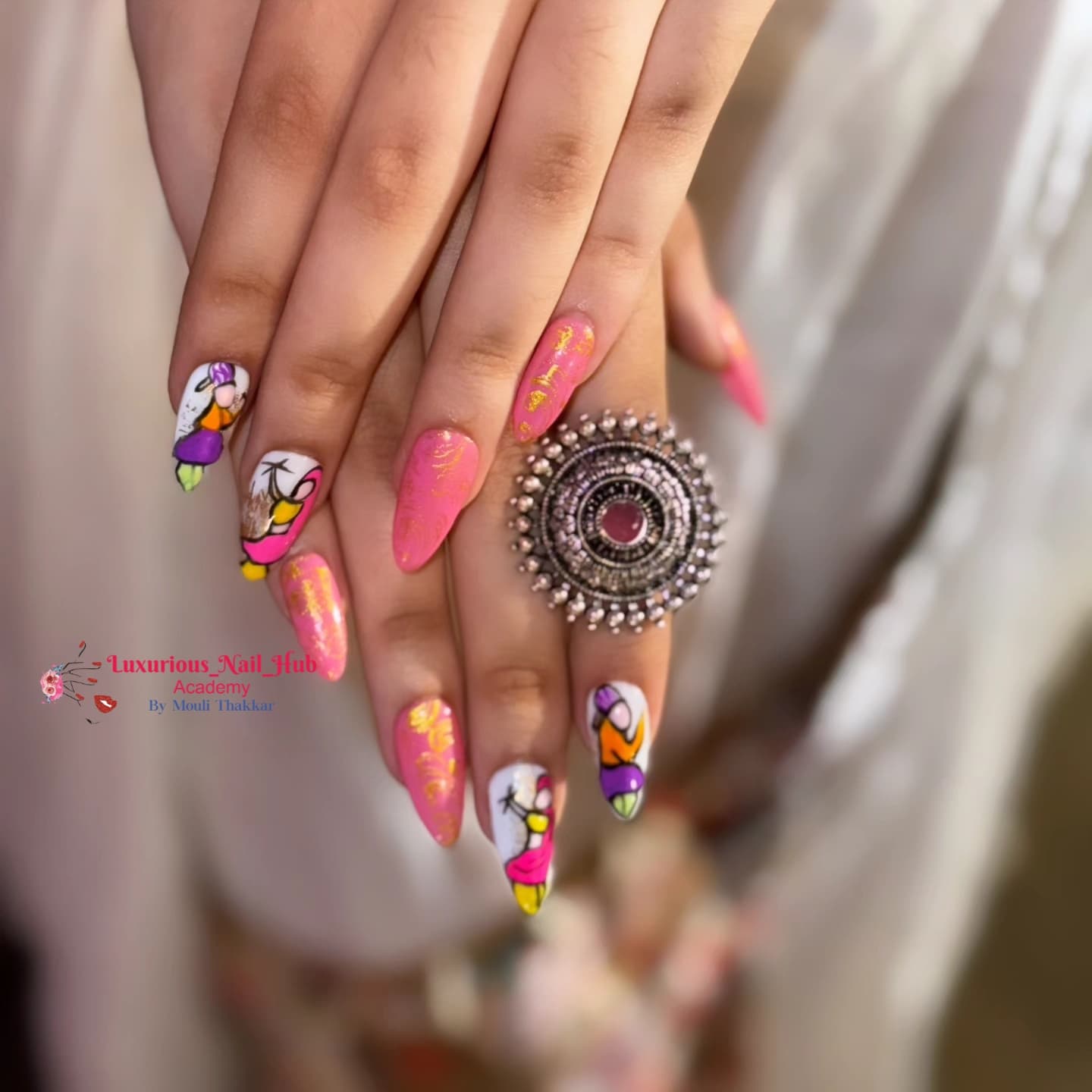 Luxurious_nail_hub