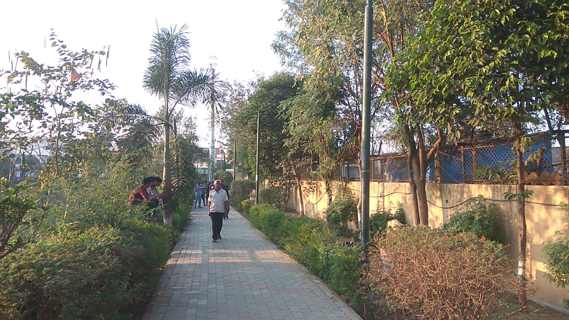 Mahrshi Aastik Rishi Lake Garden