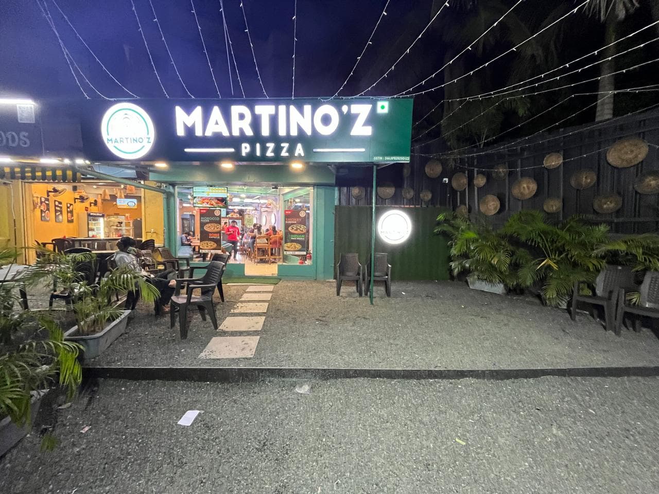 Martino'z Pizza Hirabaug