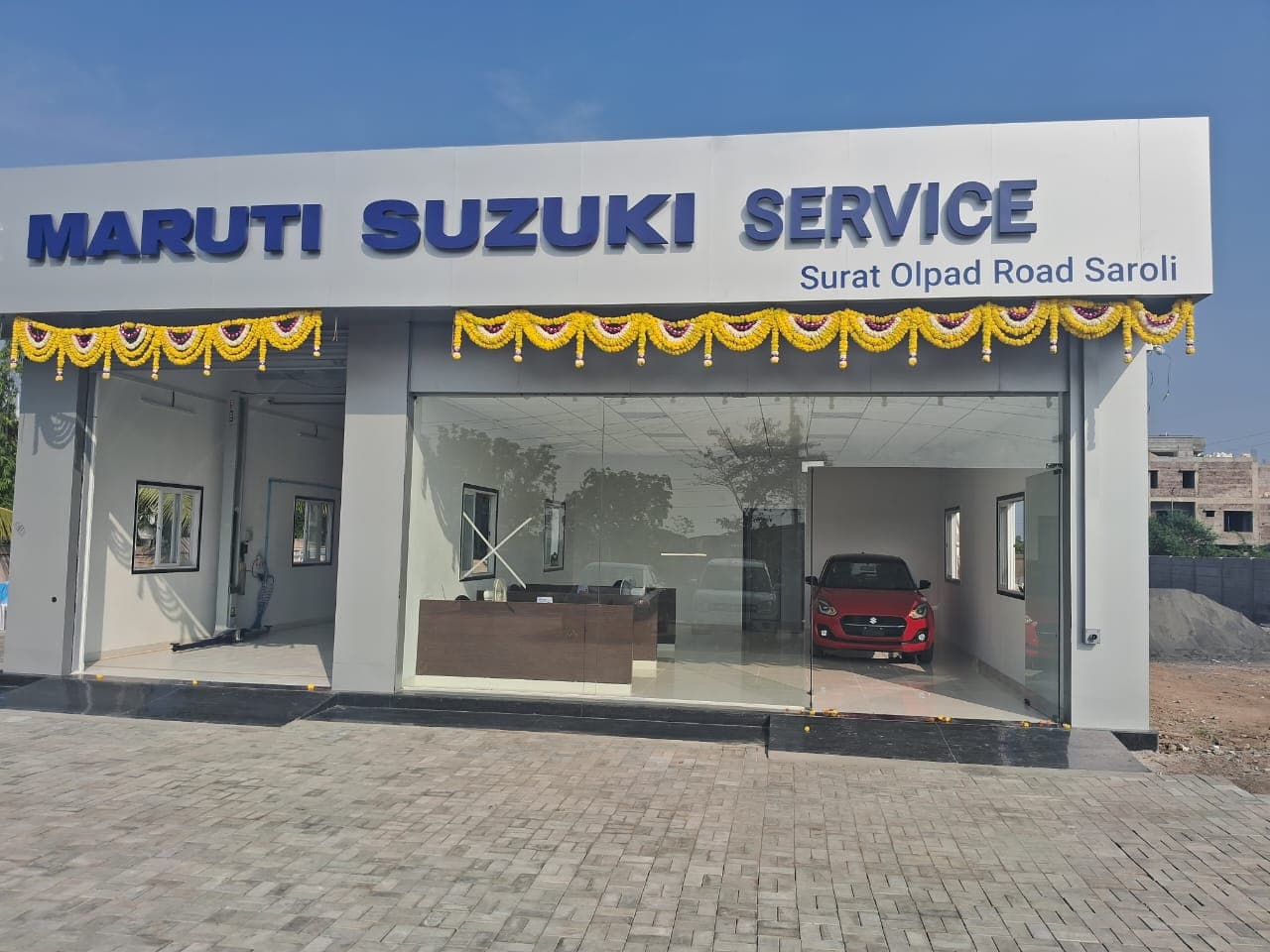 Maruti Suzuki Arena (Comet Motors Surat-Olpad Road Saroli)