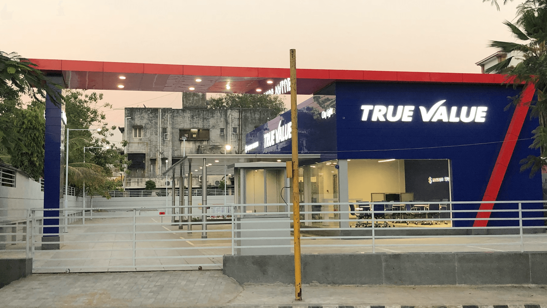 Maruti Suzuki True Value (Dhru Motors Surat New City Light Road)