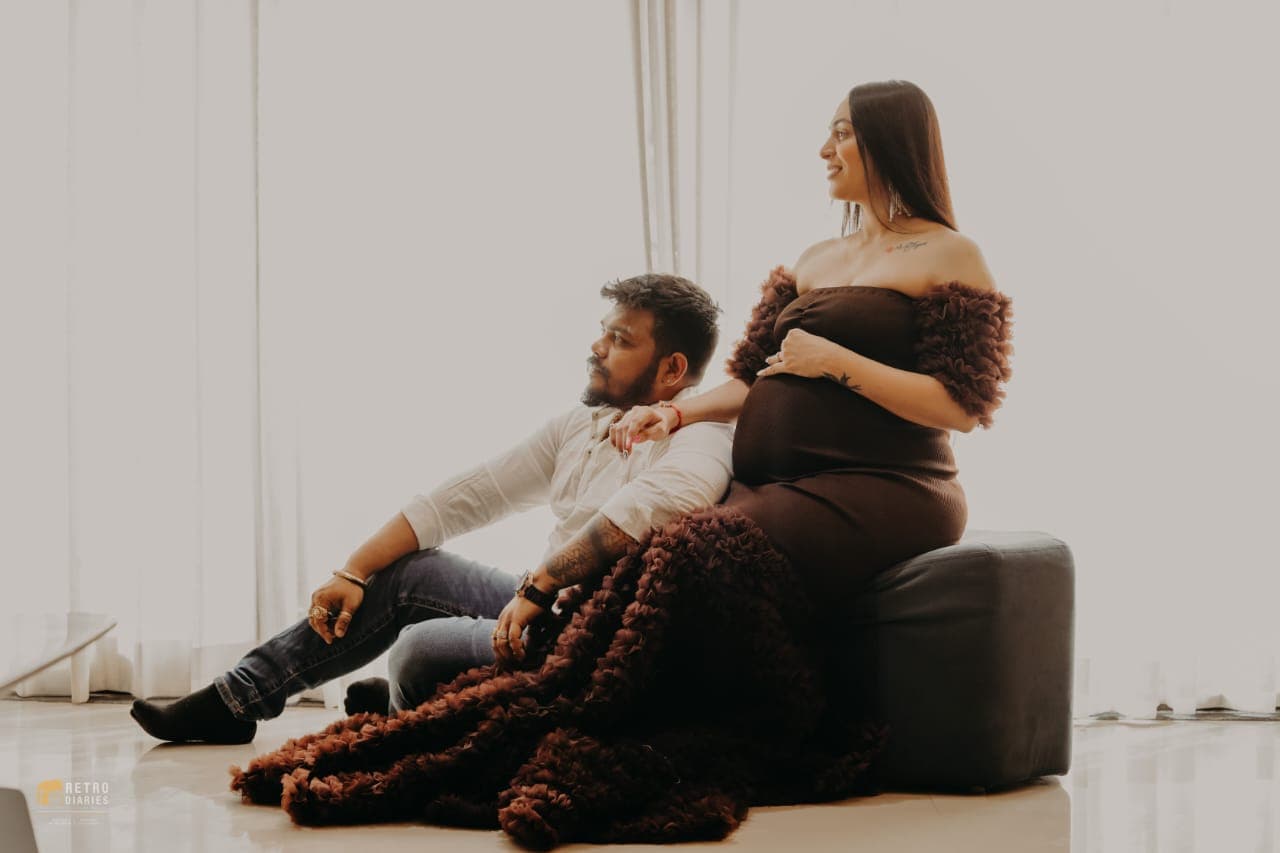 Maternity gown on rent