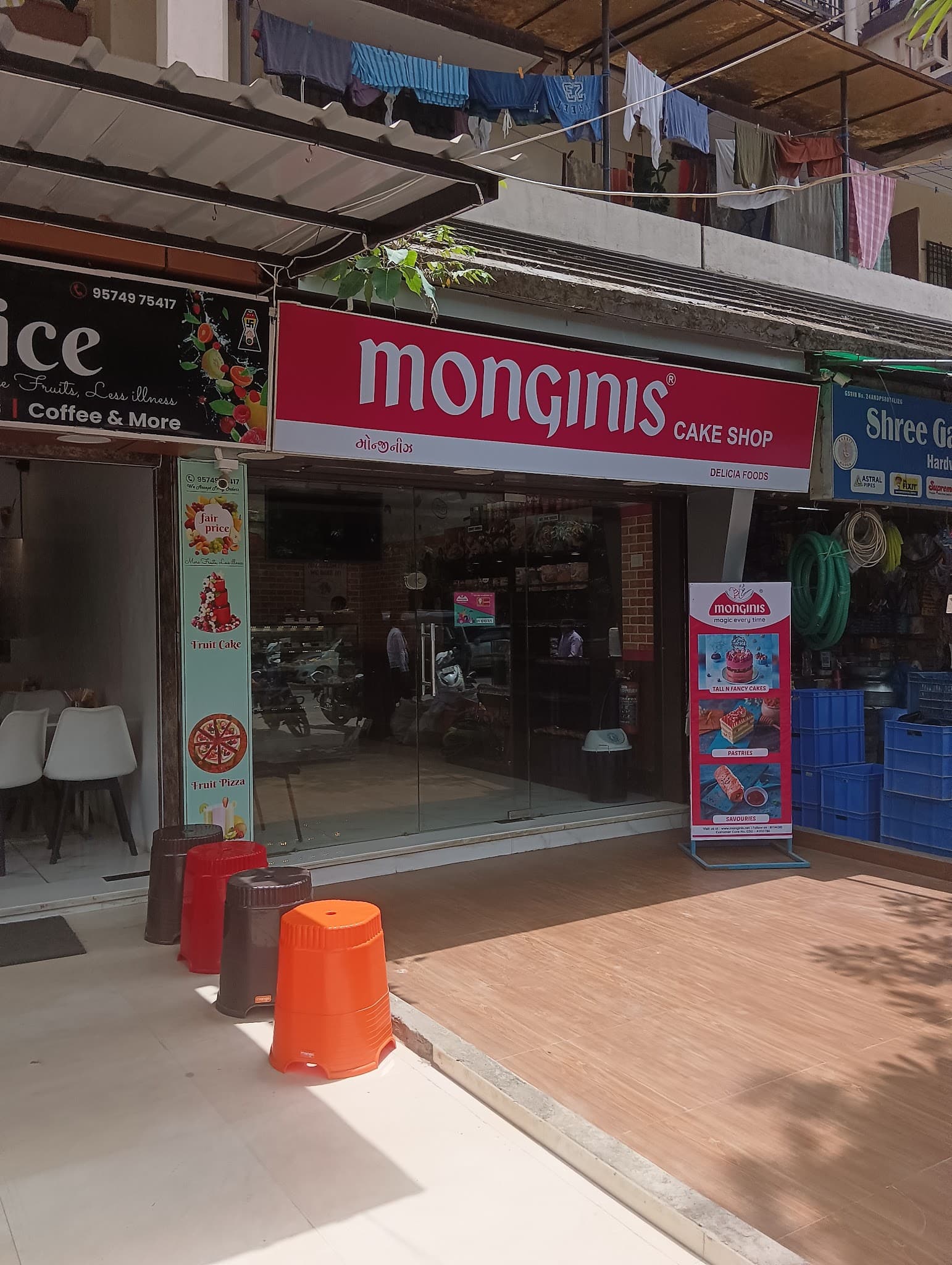 Monginis Cake Shop