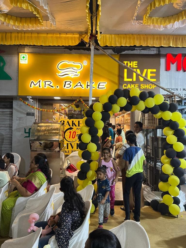 Mr. Bake - The Live Cake Shop