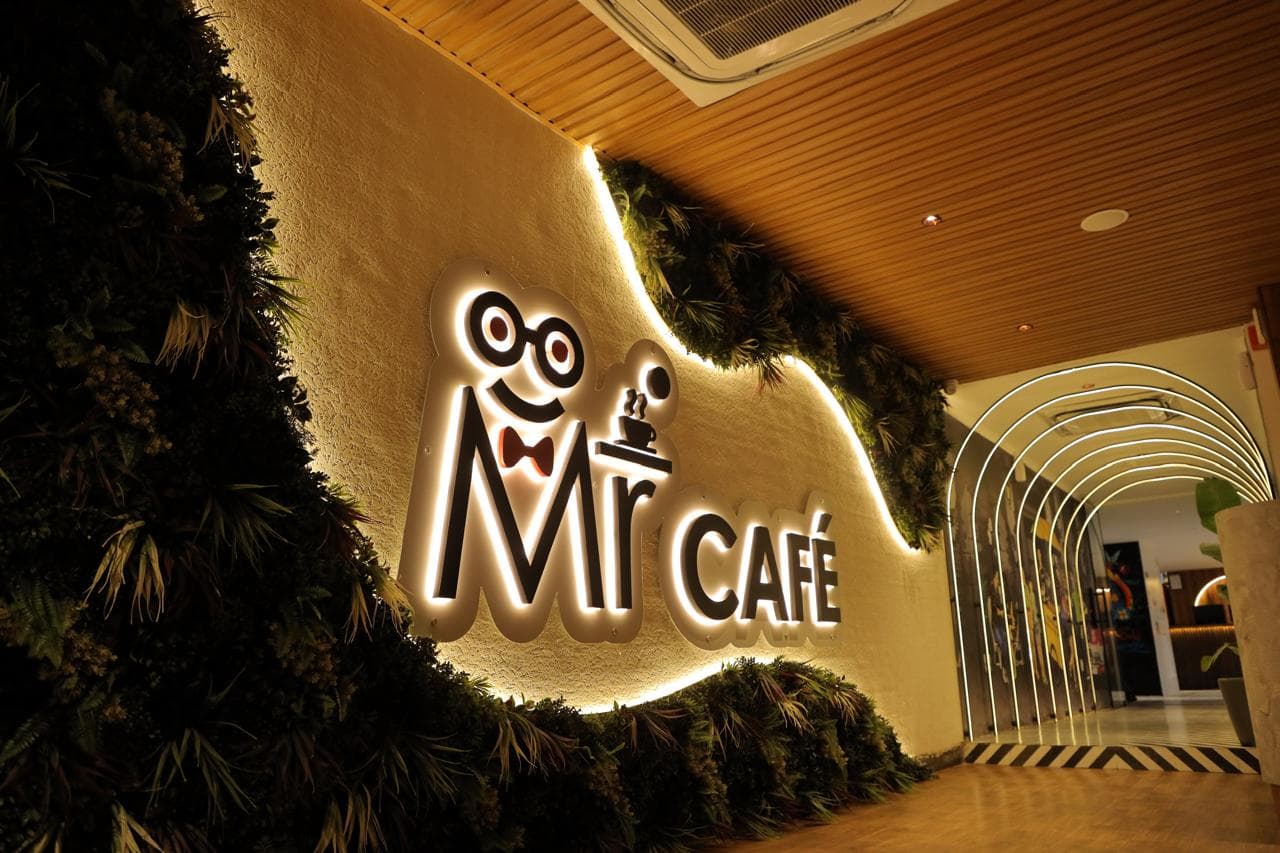 Mr Cafe (The Sky Lounge)