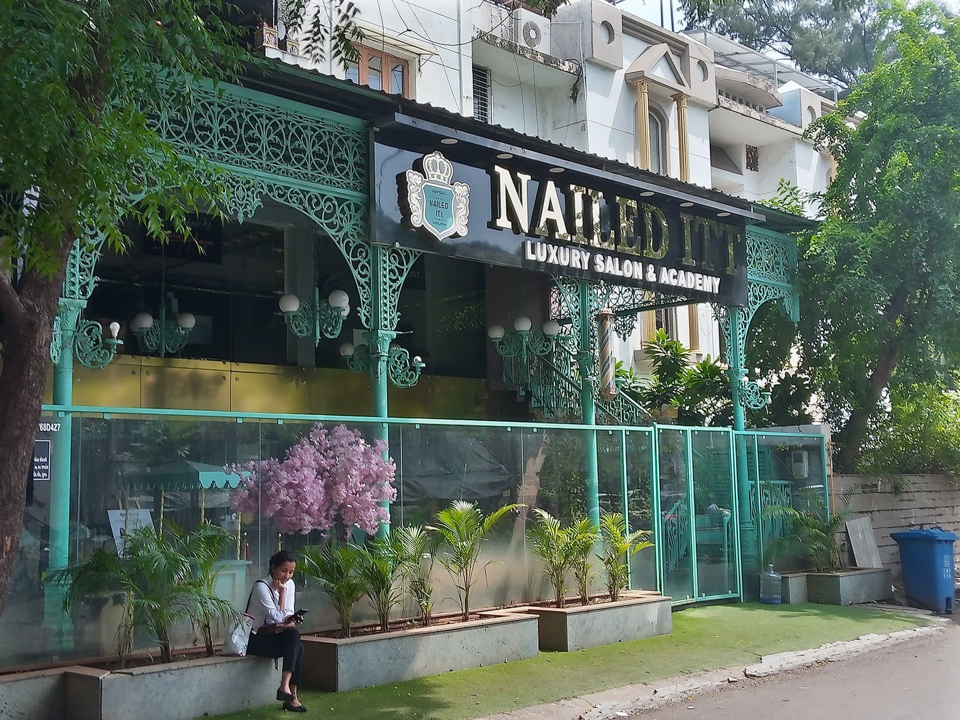 Nailed itt Luxury Salon & Academy