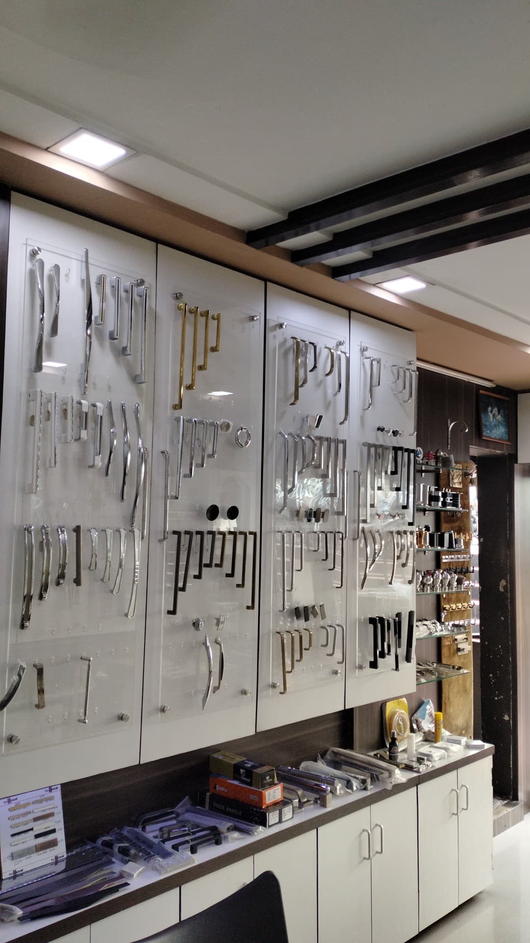 Narmada Hardware And Ply