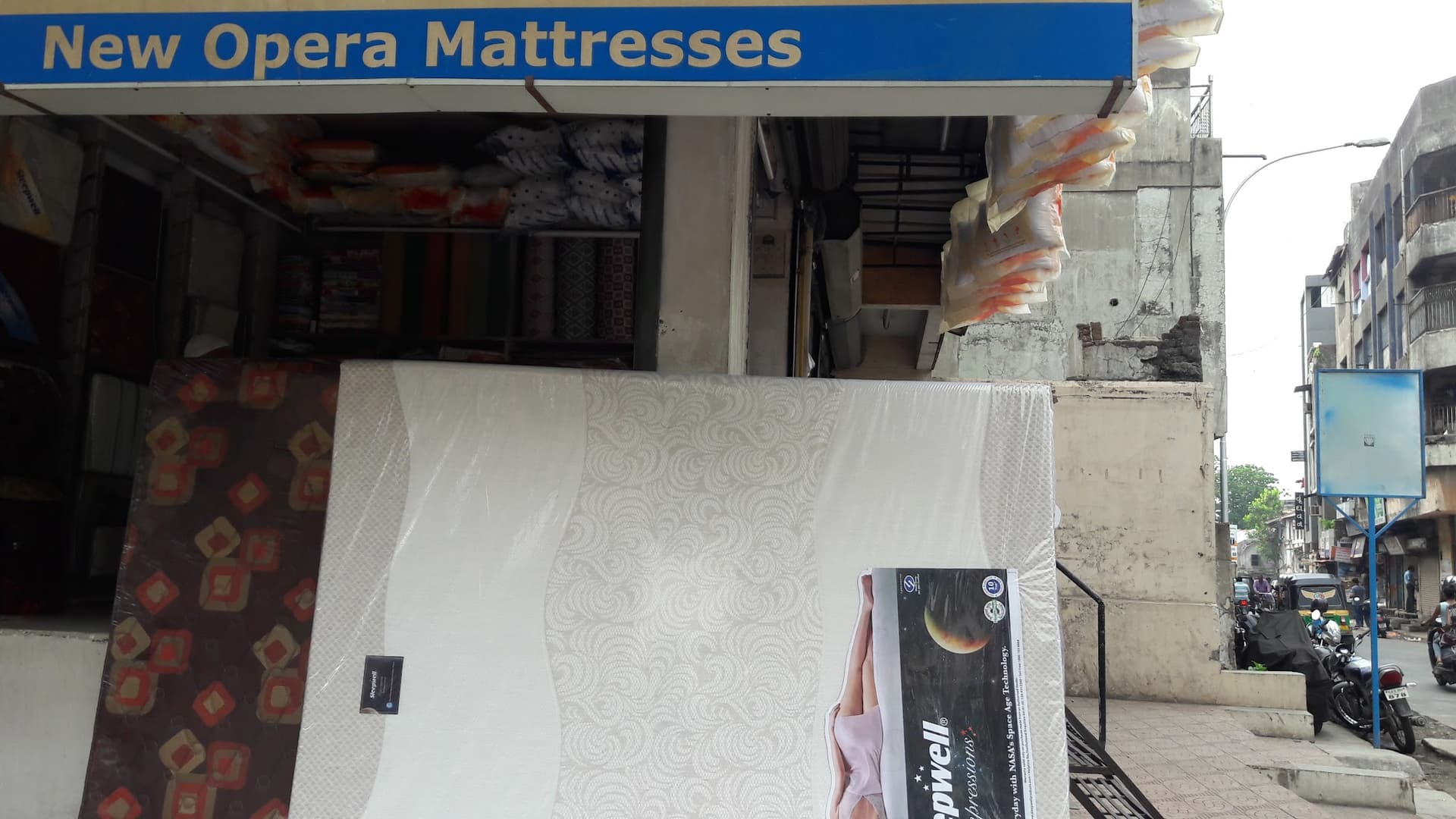 New Opera Mattresses & Furnishing