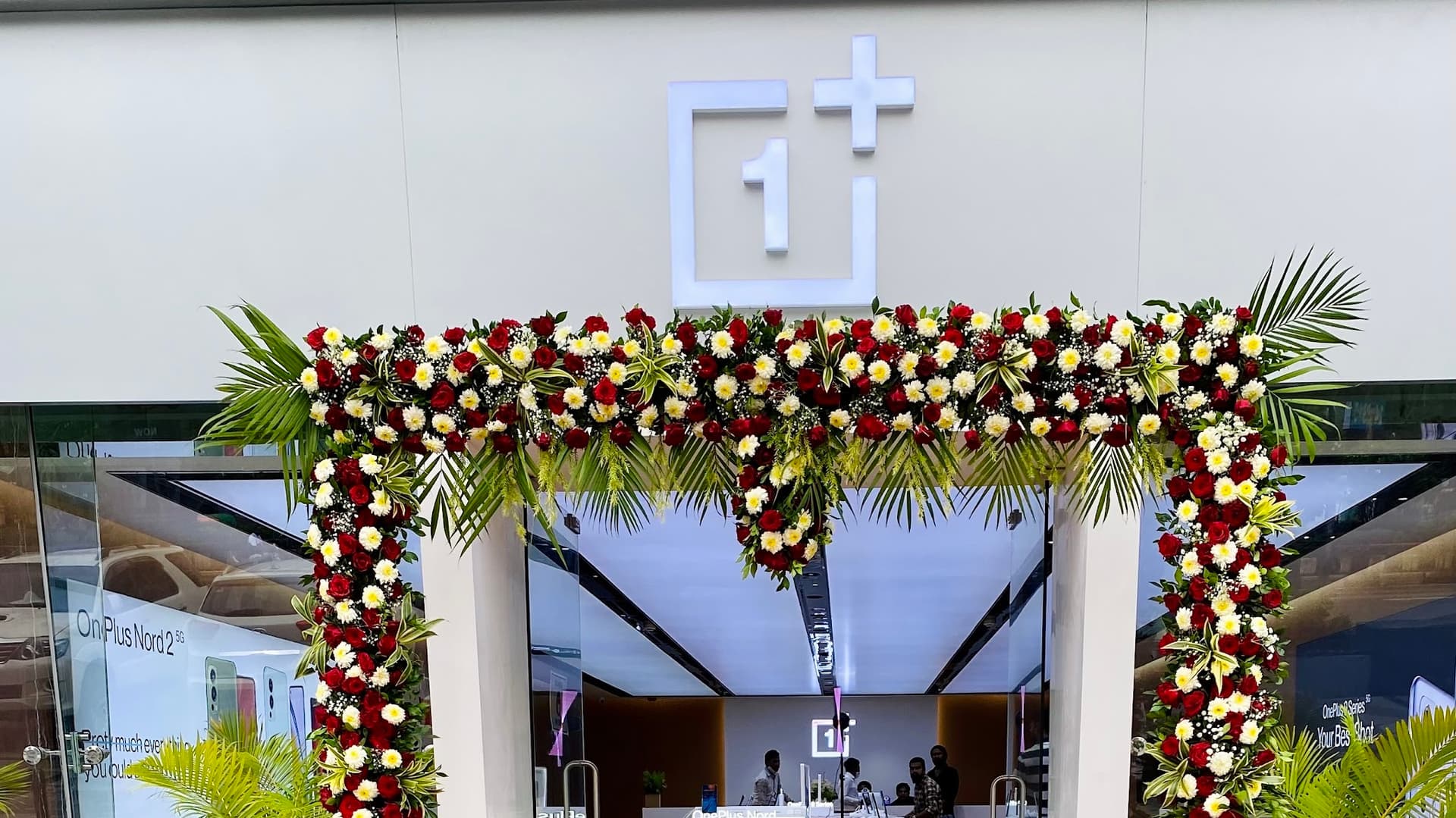 OnePlus Experience Store (IBC)