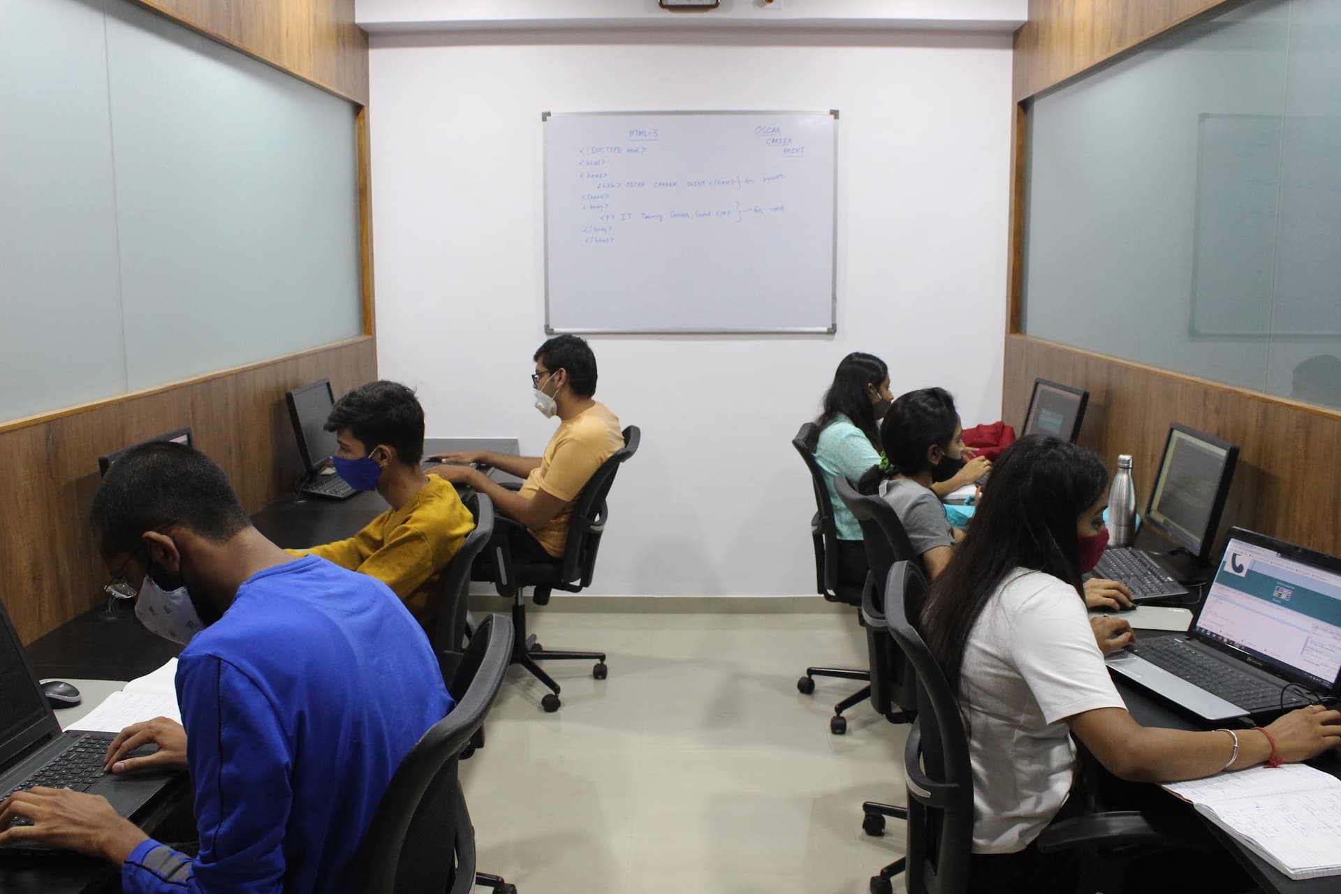 Oscar Career Point | IT Training Institute in Surat | Web Design | Full Stack | UI UX Design | 100% Job Assistance