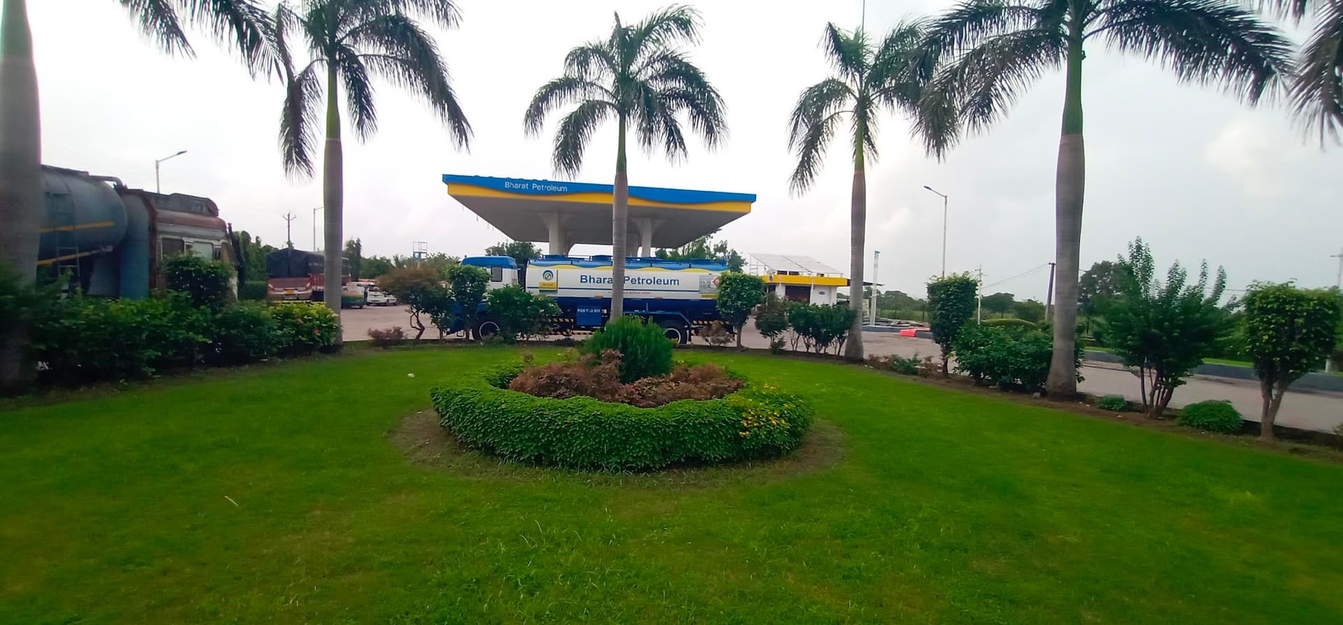 PETROCARE CENTRE - BPCL
