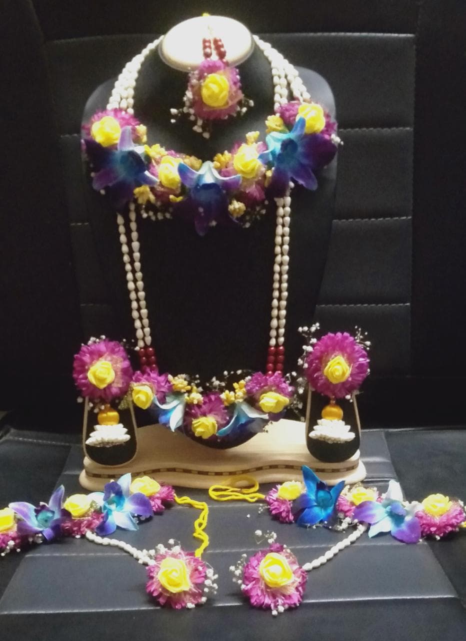 Pinku Flower Jewellery