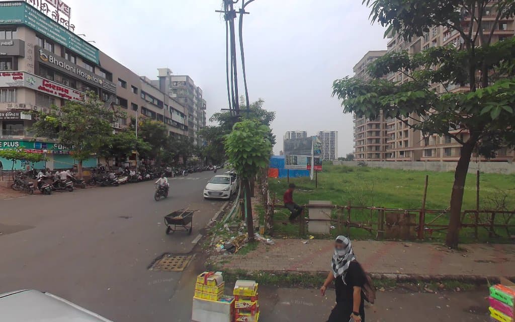 Poojara Telecom  Yogi chowk  Surat