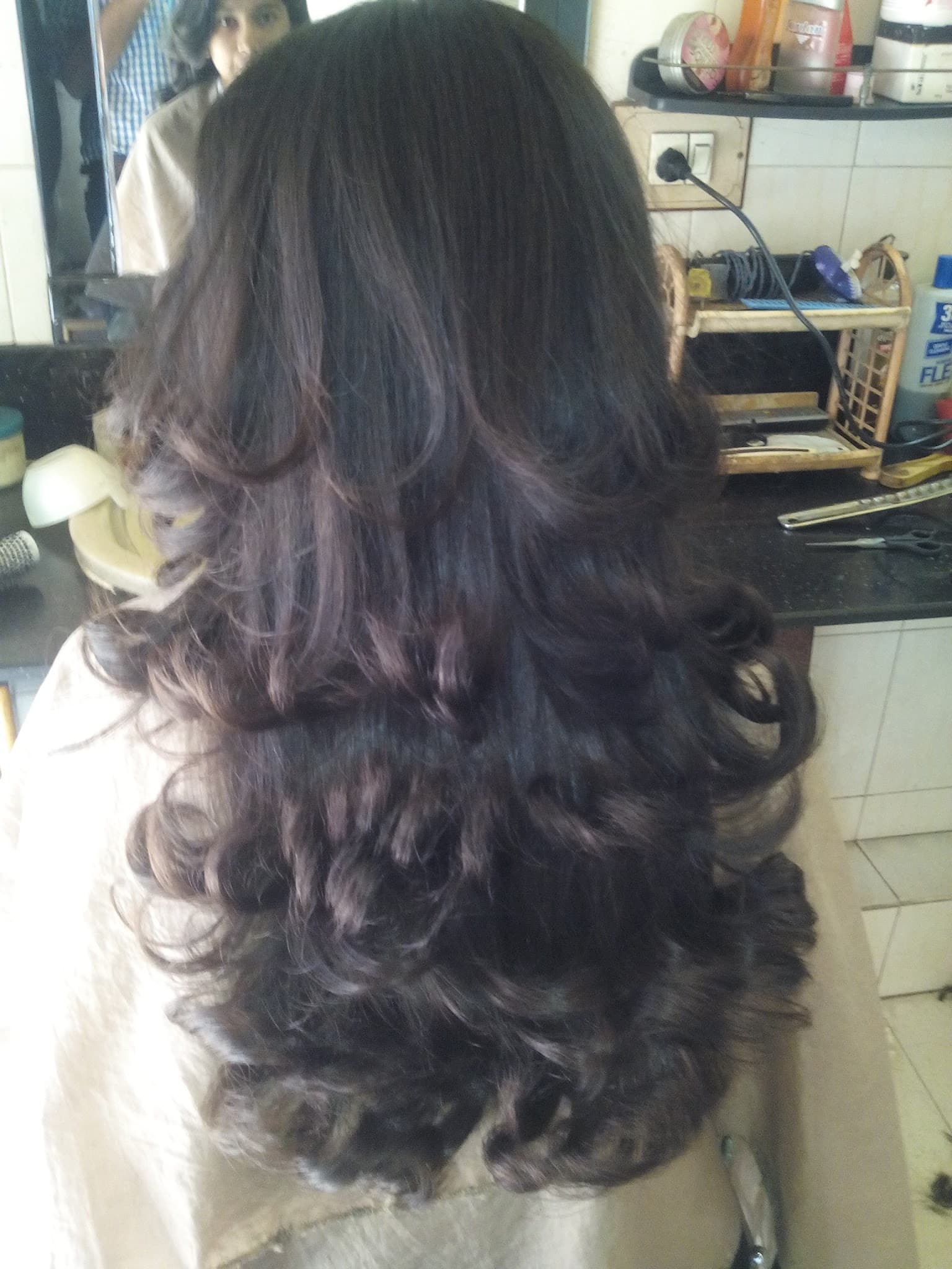 Prakash Hair Saloon