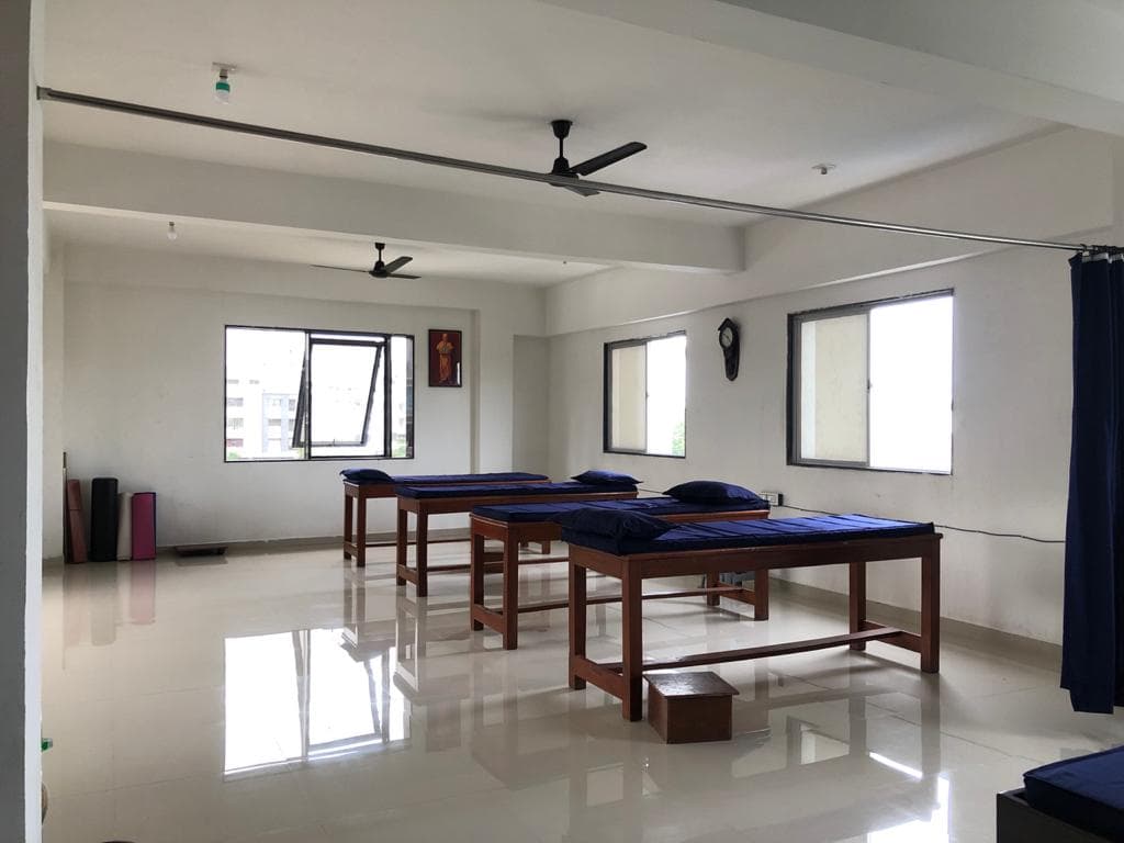 Pramukh Hreeday Physiotherapy & Dental Clinic | પ્રમુખ હ્રદય ફિઝીયોથેરાપી અને ડેન્ટલ ક્લિનિક