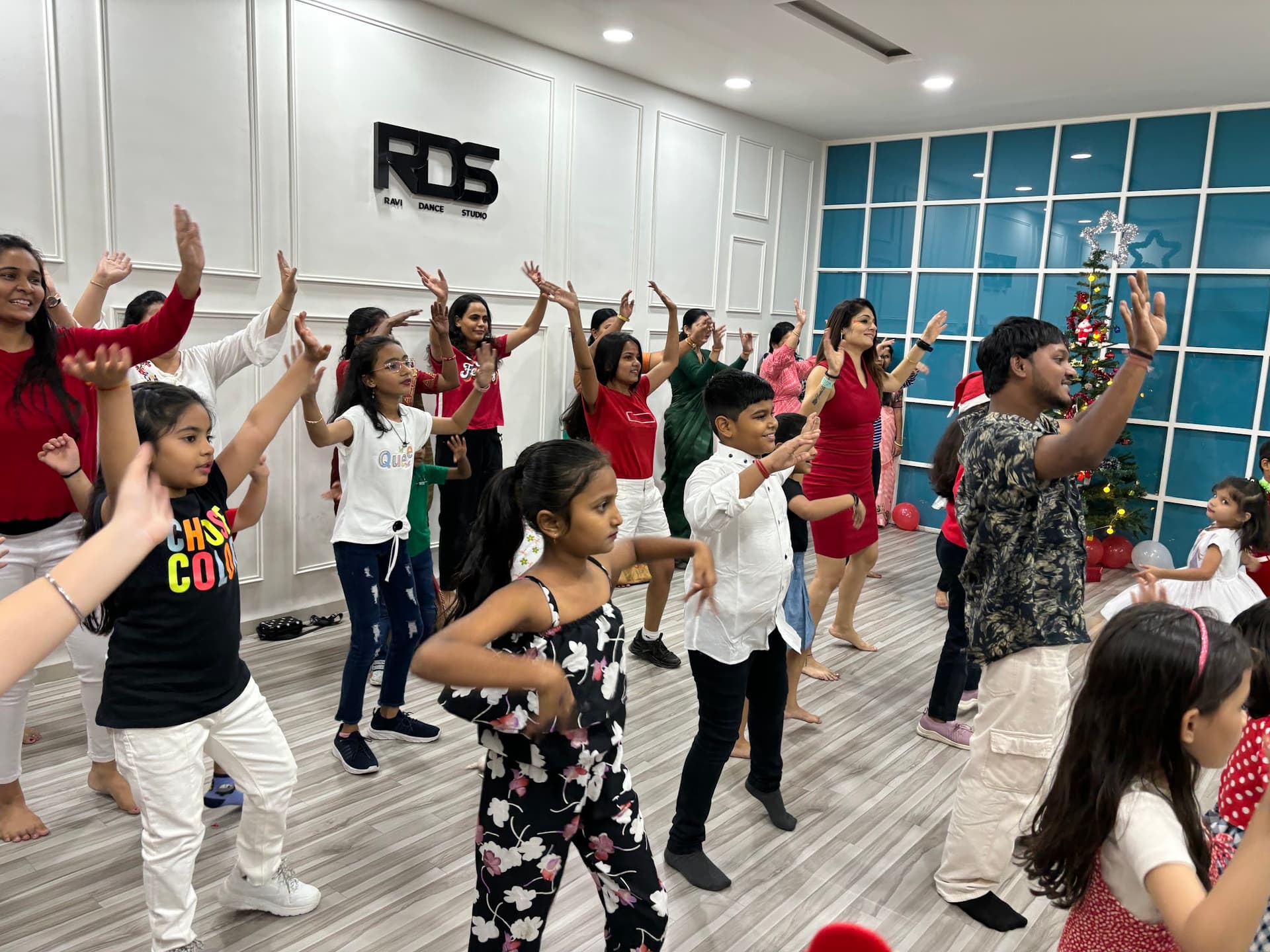 Ravi dance studio