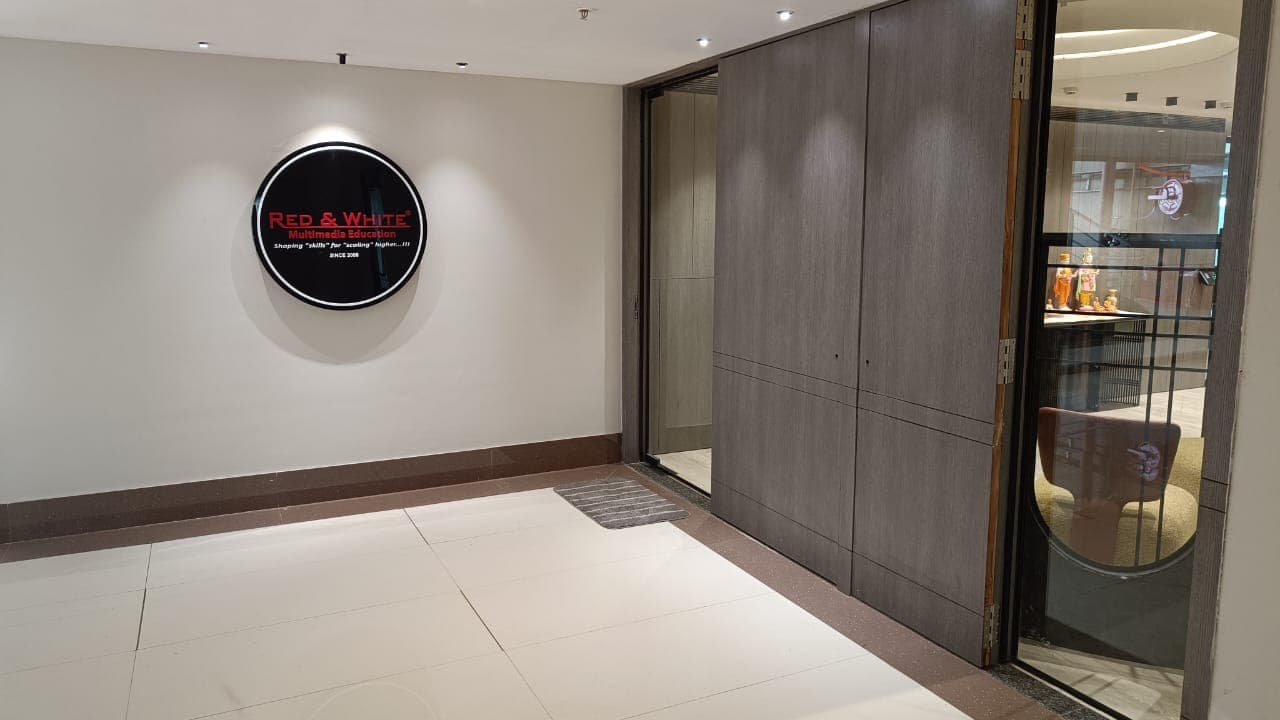 Red & White Multimedia Education - Head Office