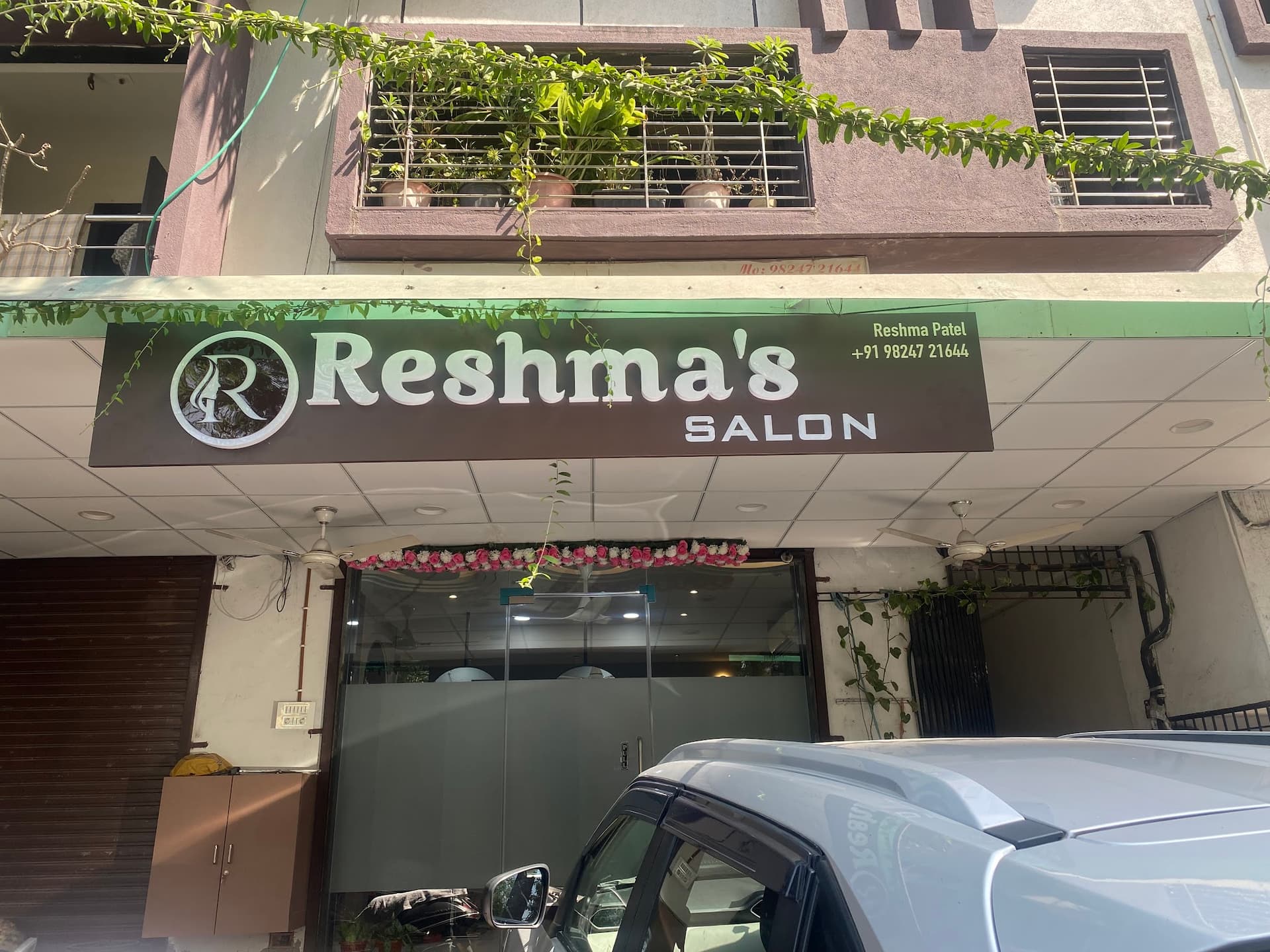 Reshma beauty parlour