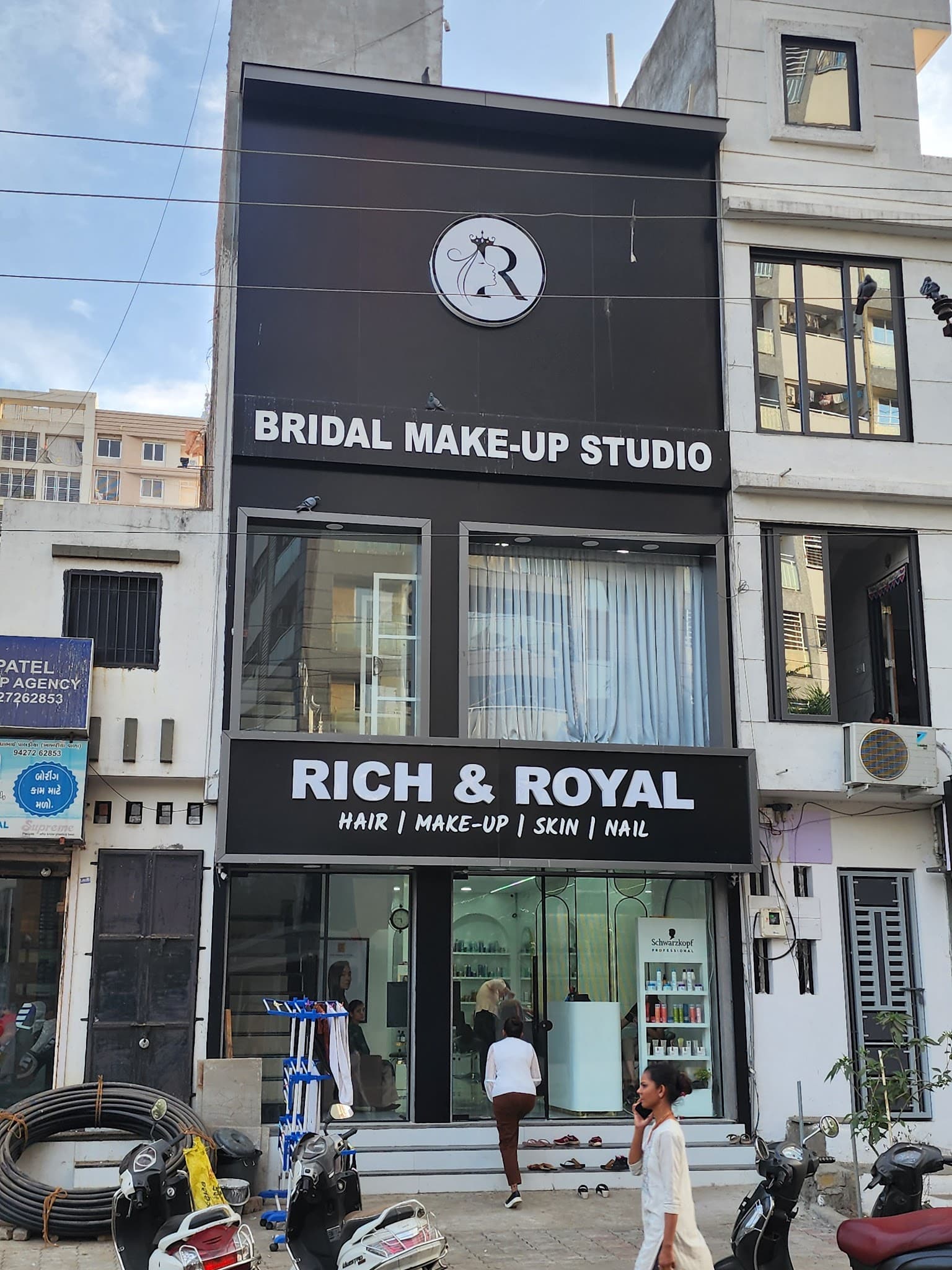 Rich & Royal Salon