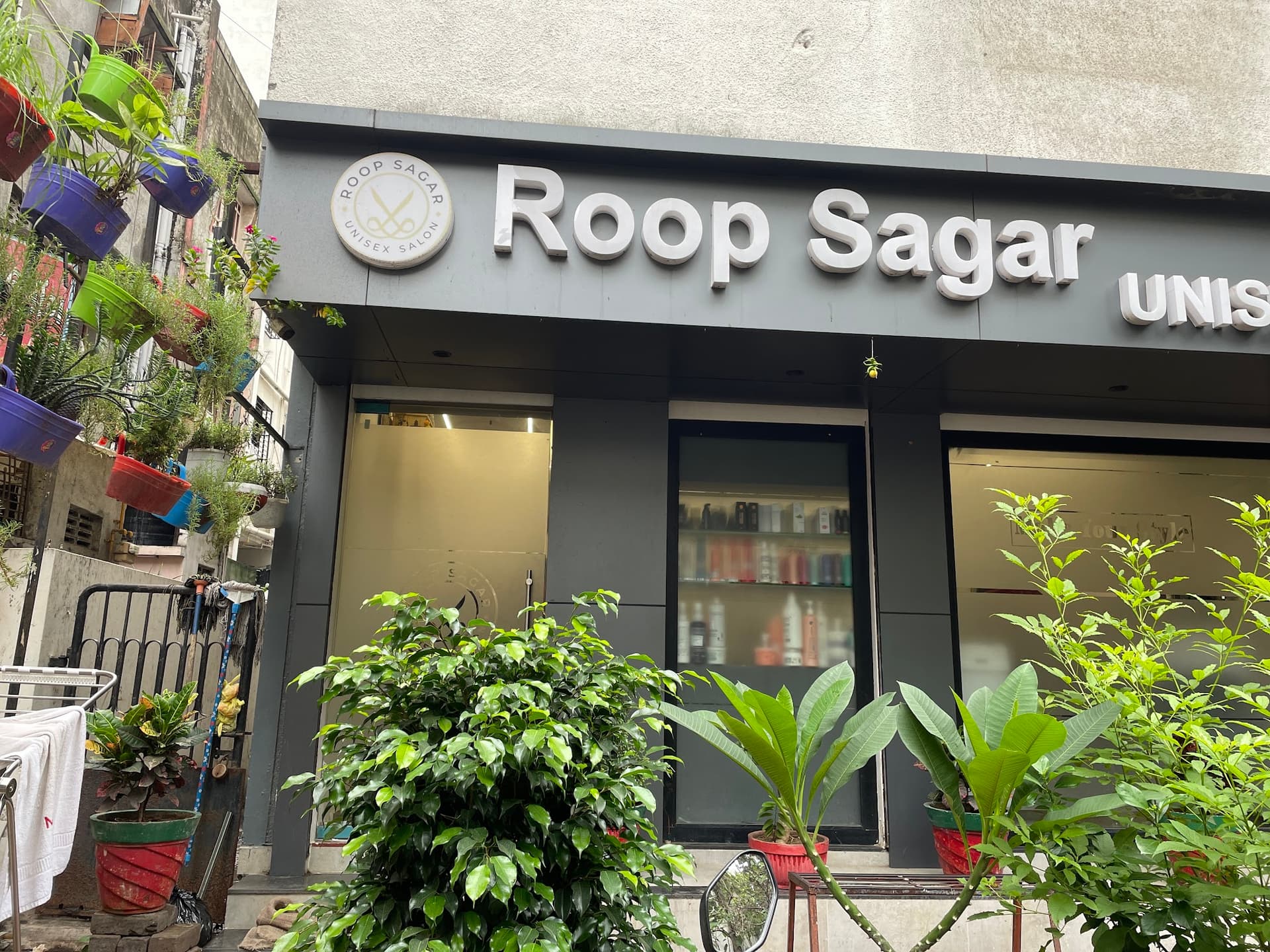 Roopsagar Unisex Salon