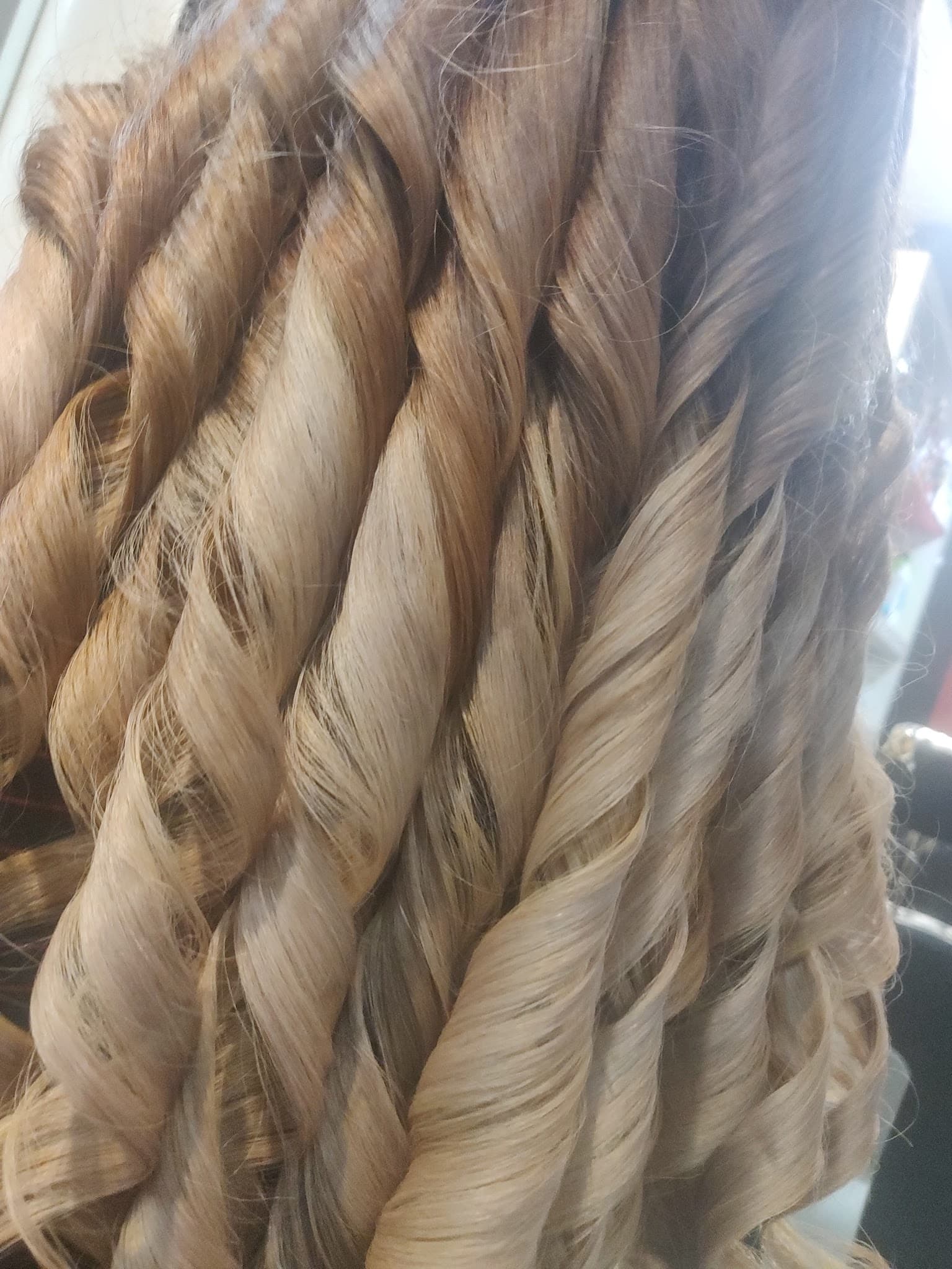 SAFFRON hair & beauty