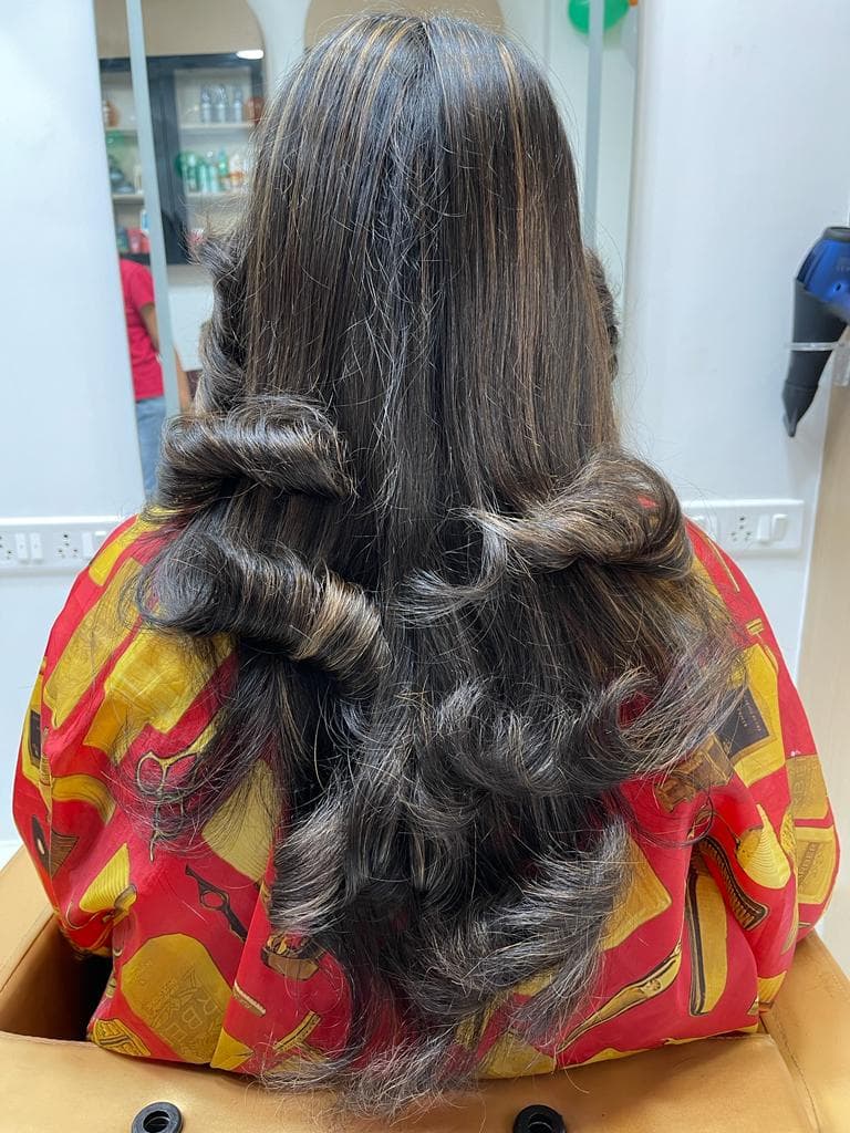 Sarathe's International Hair & Beauty