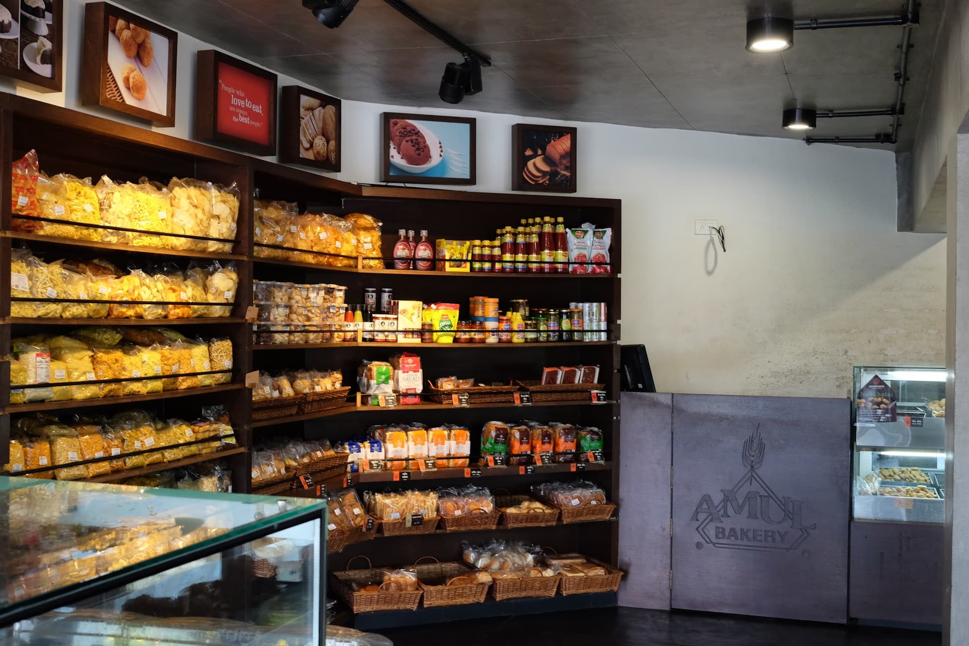 Seewans Tasty Bakes ( Amul Bakery )