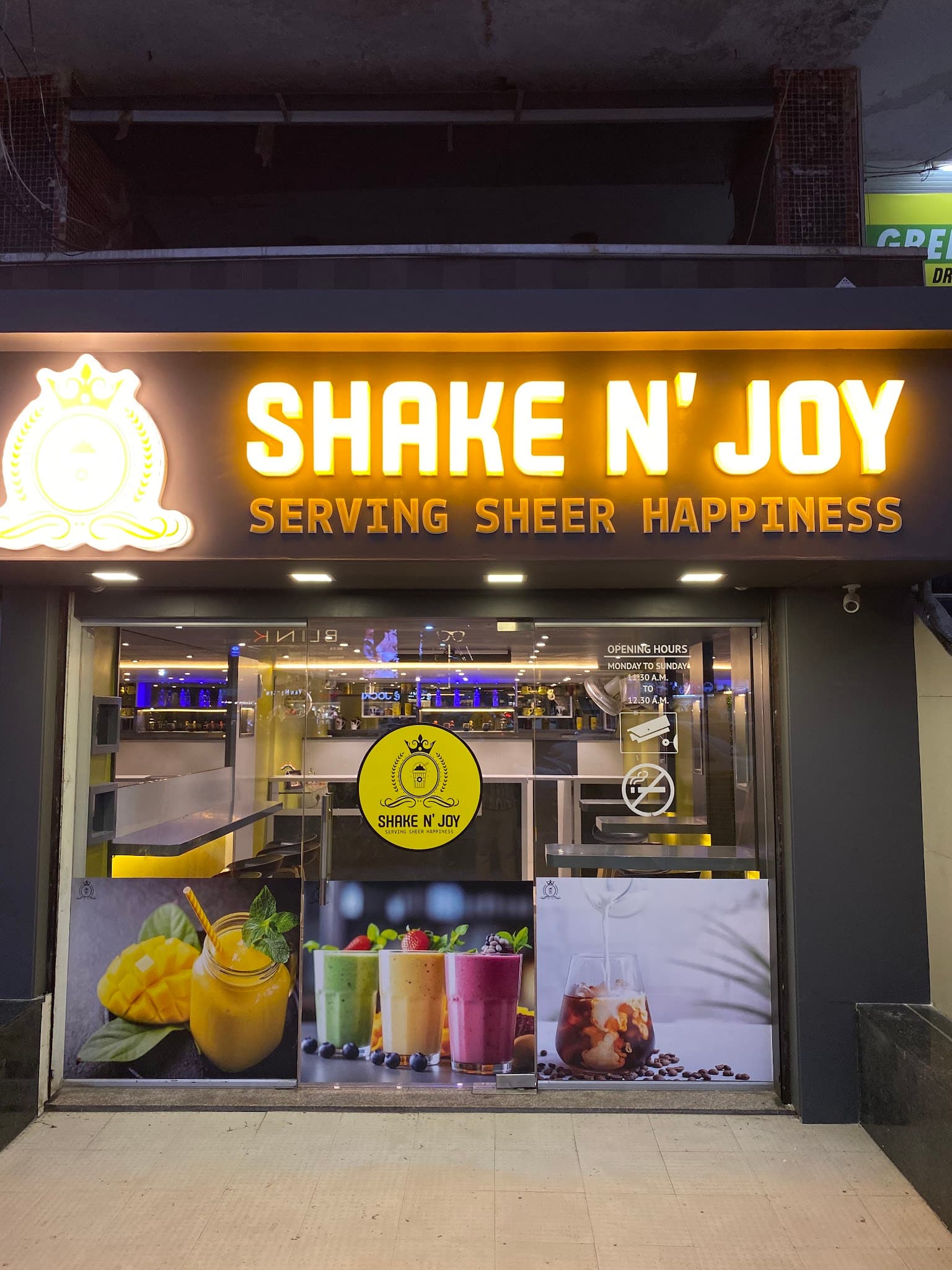 SHAKE N' JOY | THICK SHAKE | MILK SHAKE | CAFE