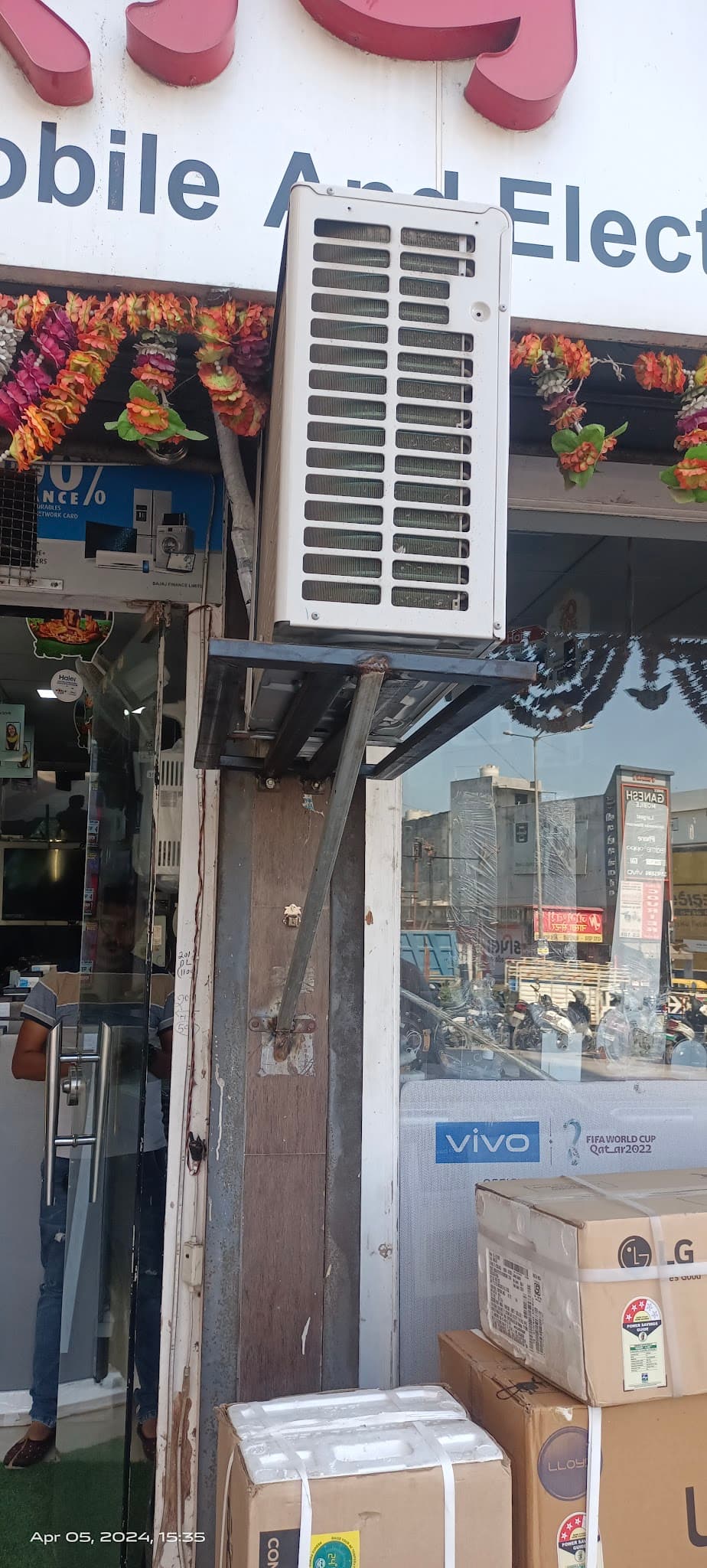 Shiv Mall A Complete Mobile & Electronics Showroom