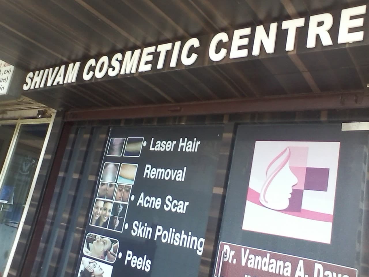 Shivam Skin and Hair Clinic| Laser hair Removal| parmanent Tattoo Removal| Hydra Facial| skin Whitening treatment in surat