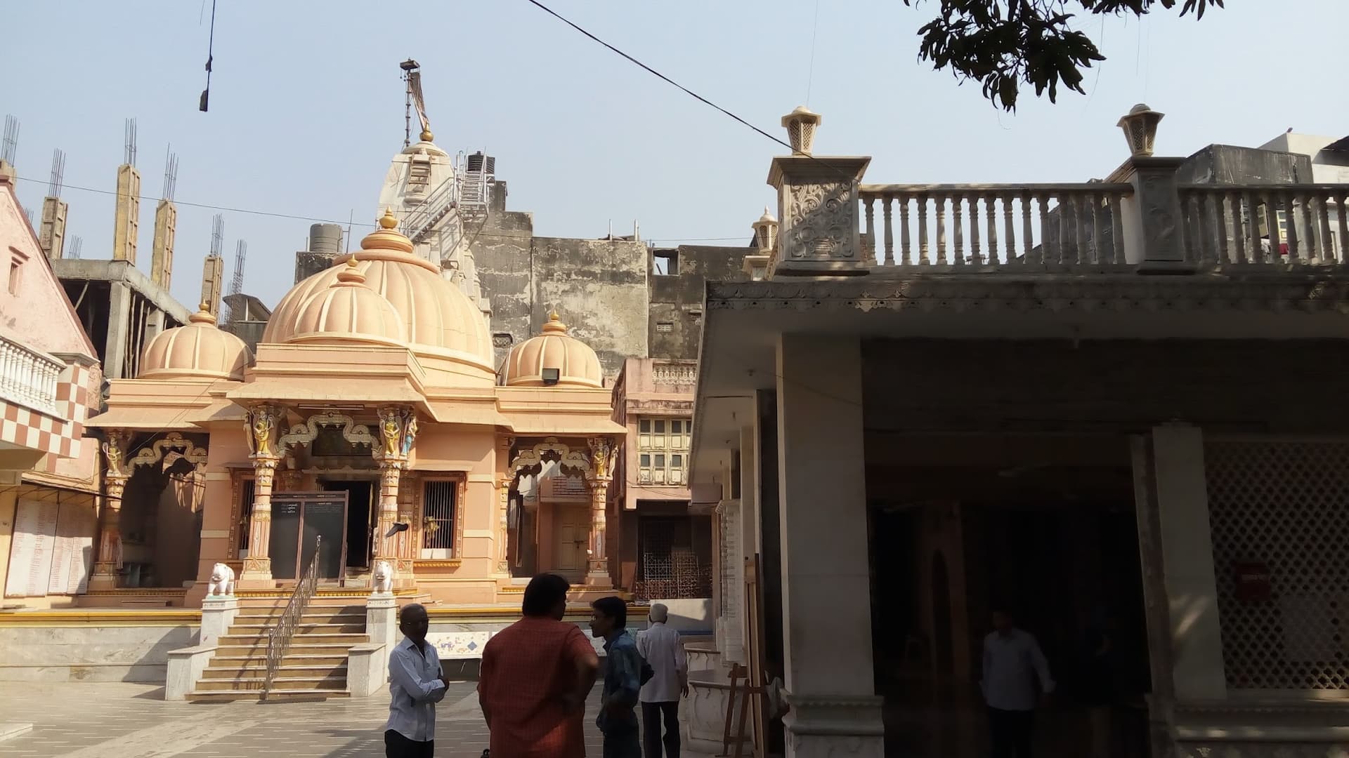 Shree Dadavadi Jain Derasar