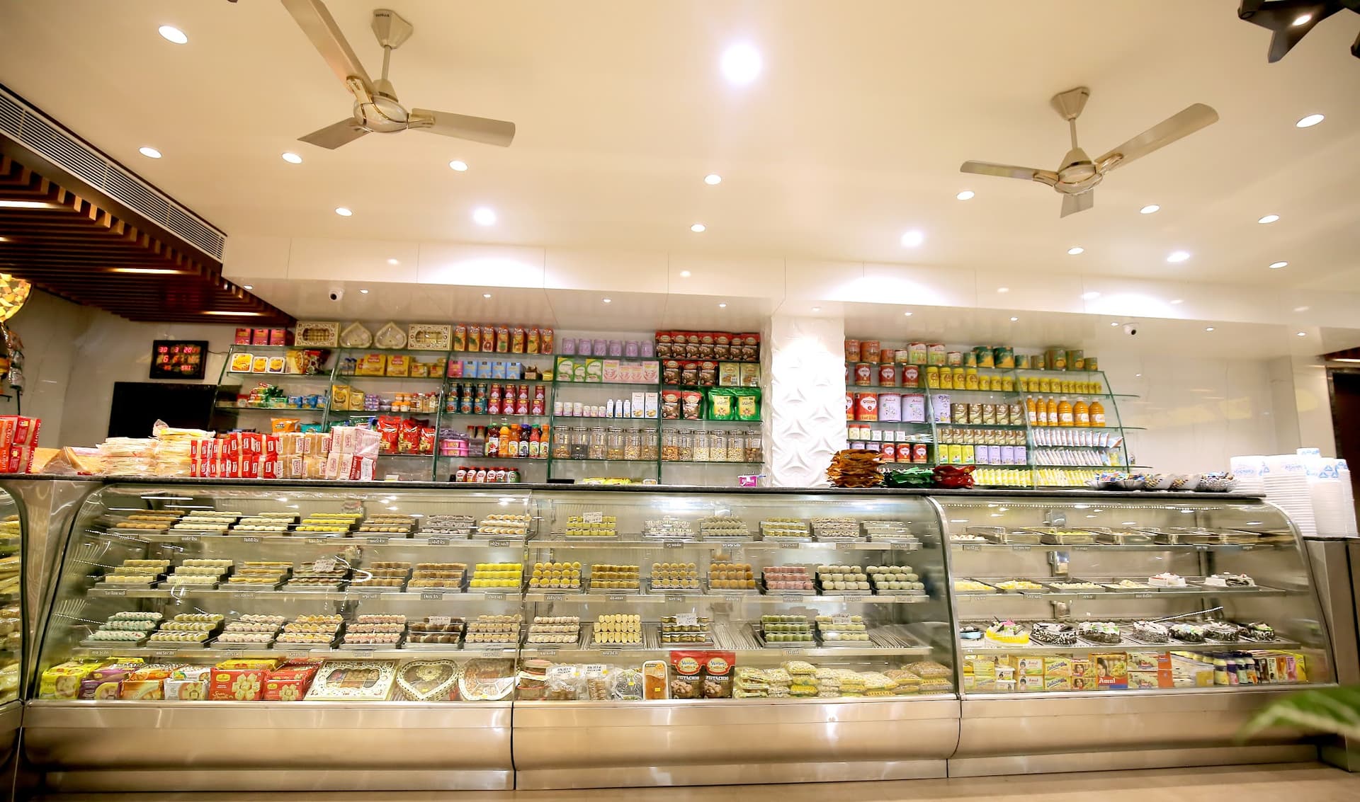 Shree Guru Labheshwar Dairy & Sweets