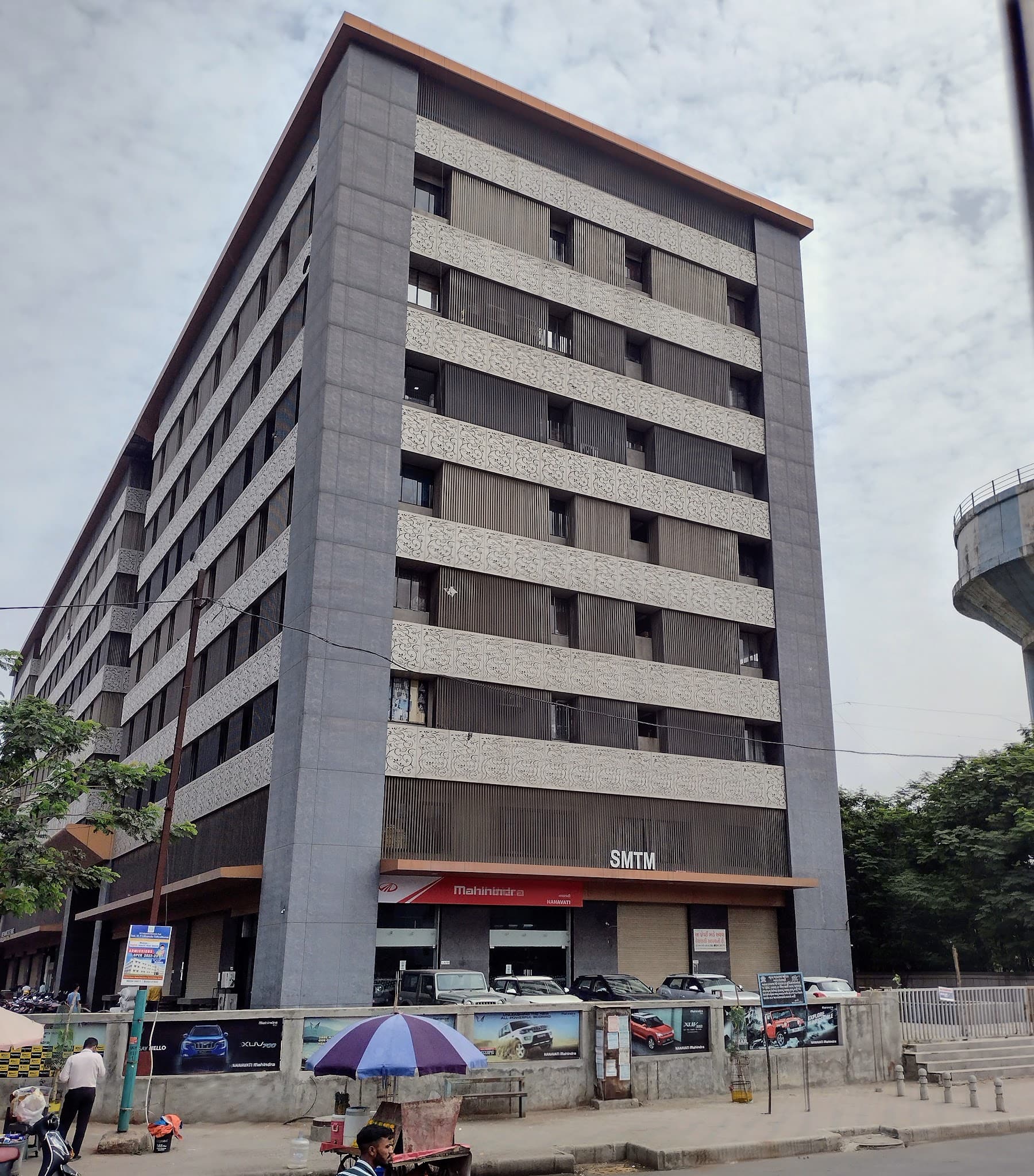 Shri Mahavir Textile Market