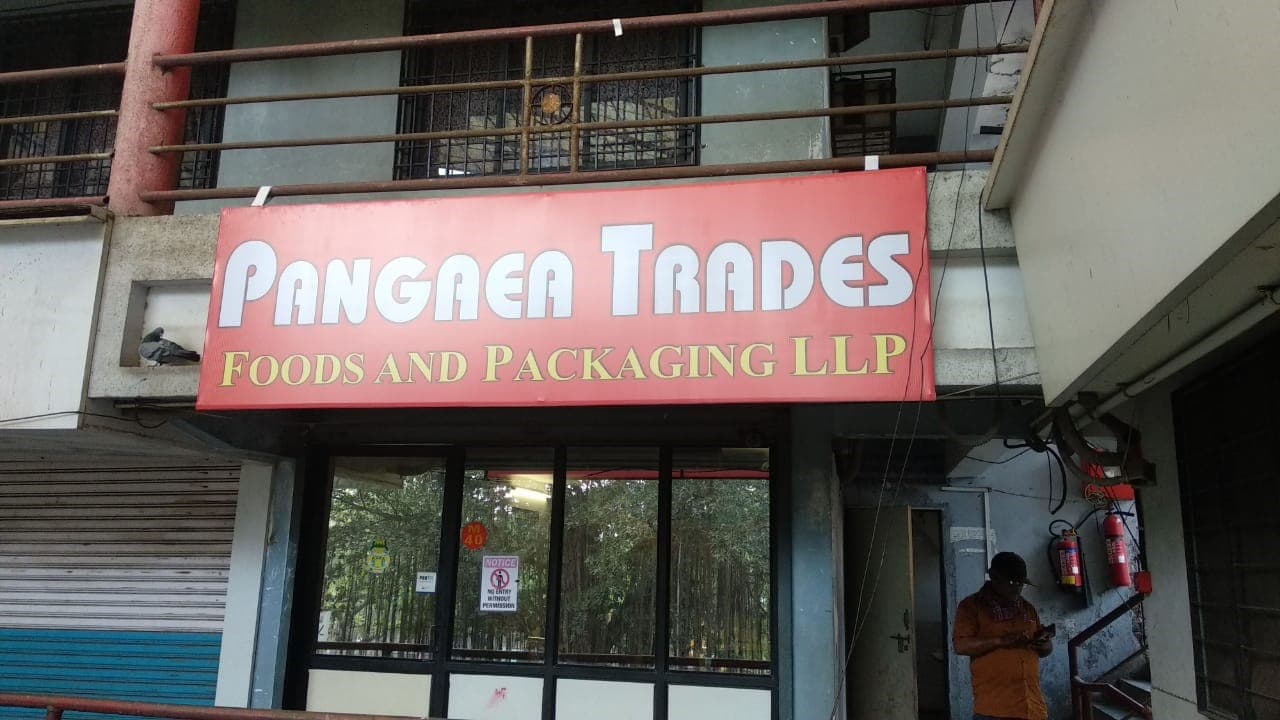 Silver Point Shopping Center