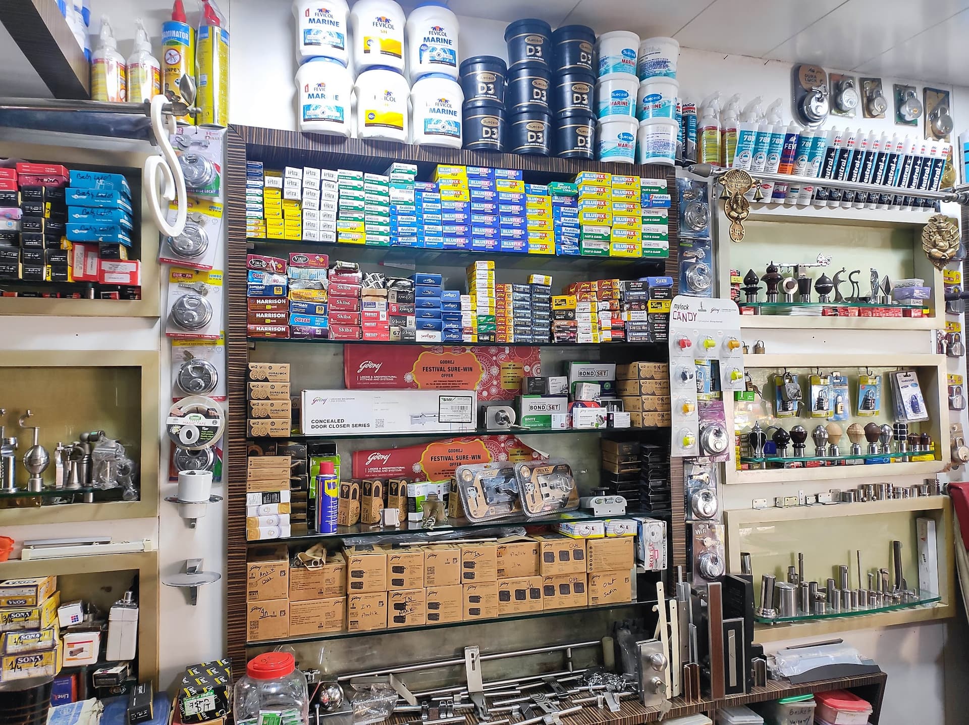 Supreme Hardware & ply