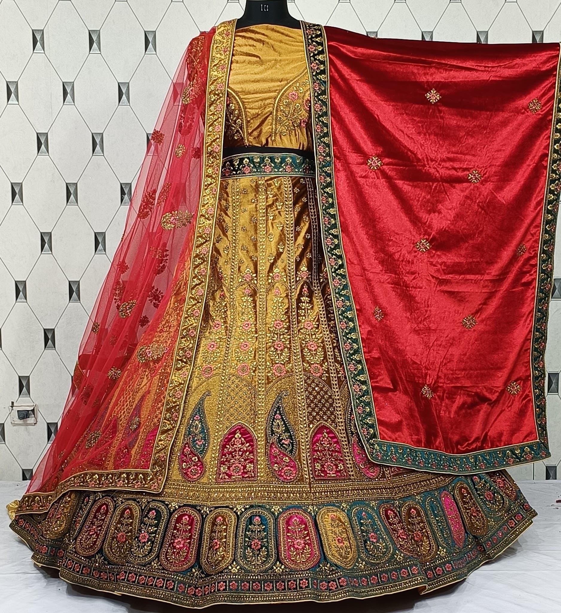 SVLG BOUTIQUE & FASHION DESIGNER