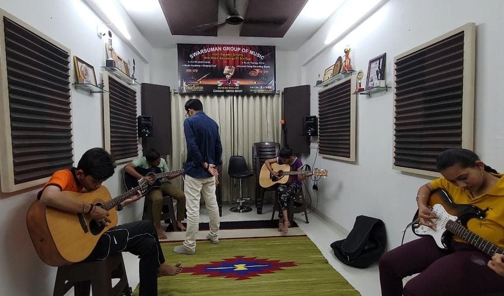 SwarSuman group of music