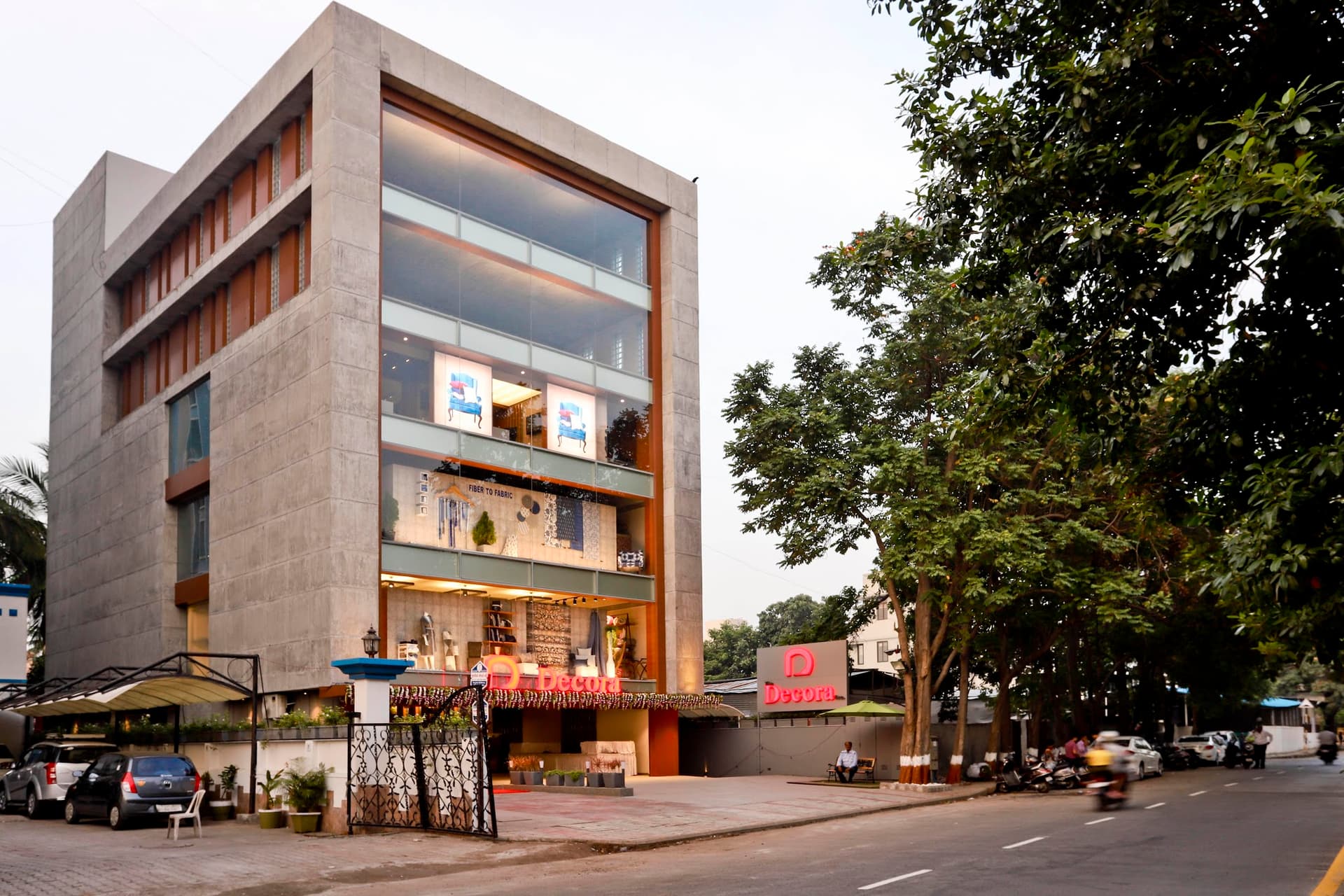 The Decora Incorporation