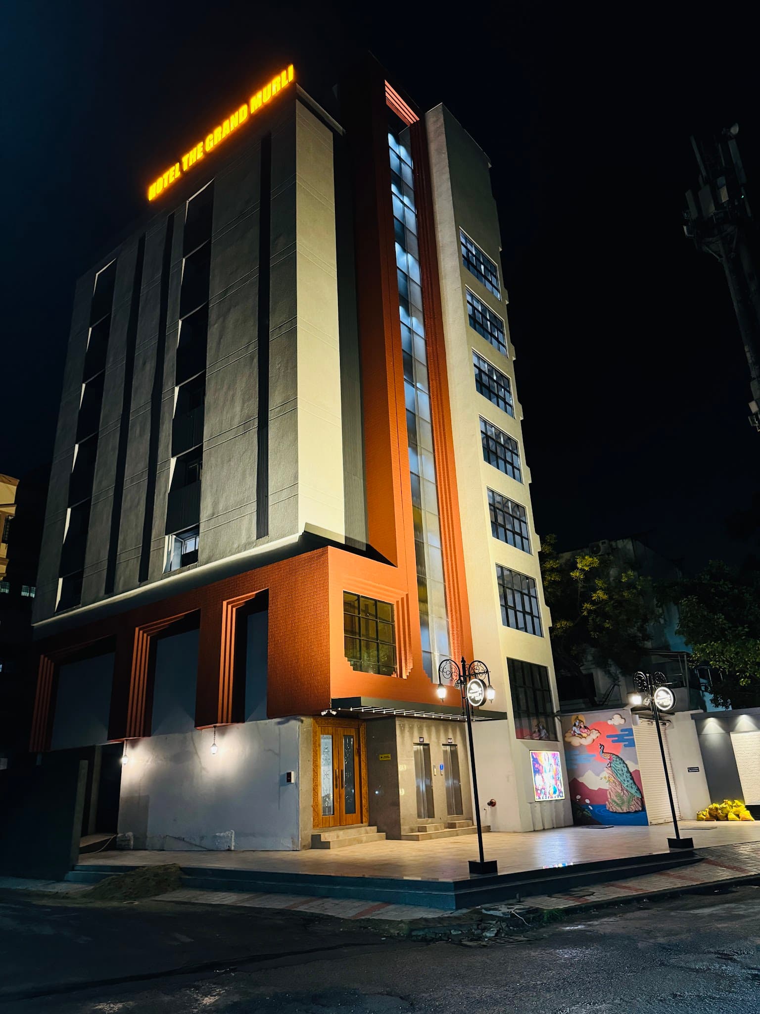 The Grand Murli Hotel & Banquet