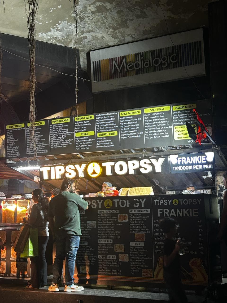 Tipsy Topsy Parle Point