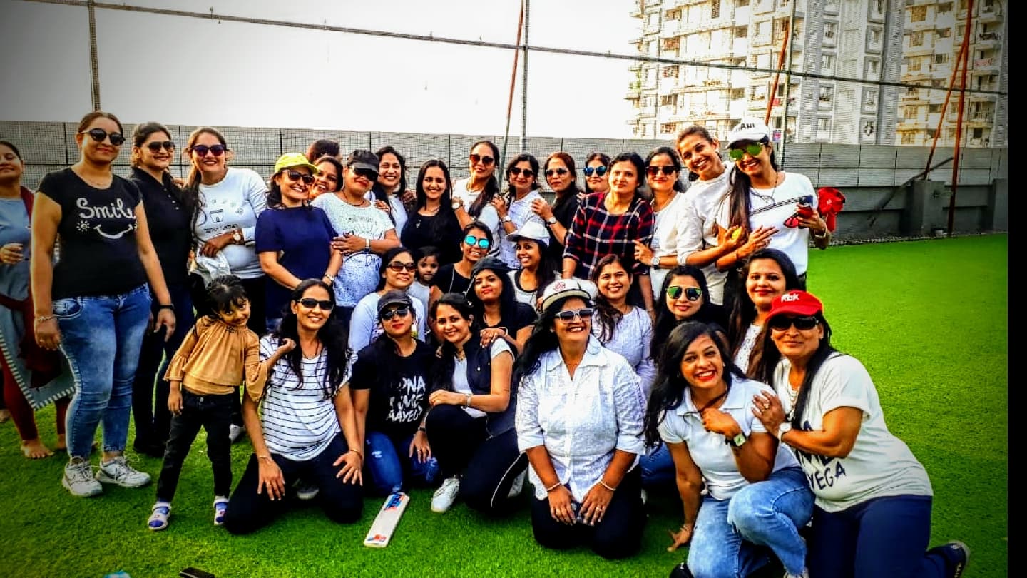 Top Field Box Cricket