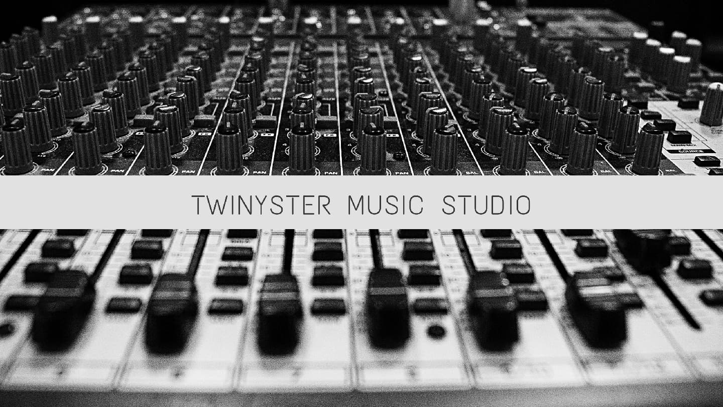 Twinyster Studio