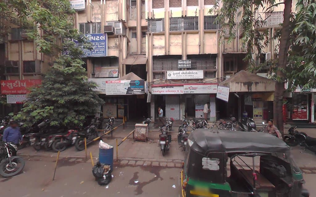 V.N. Associates - Tax Finance & Insurance Advisor