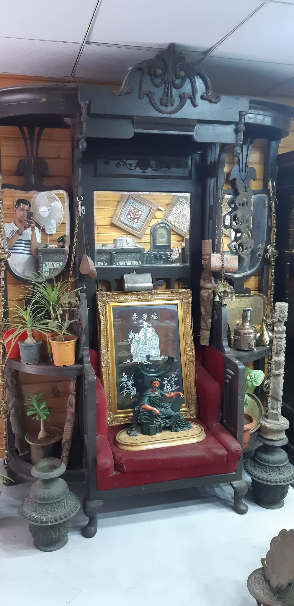 V S Antique And Nursery