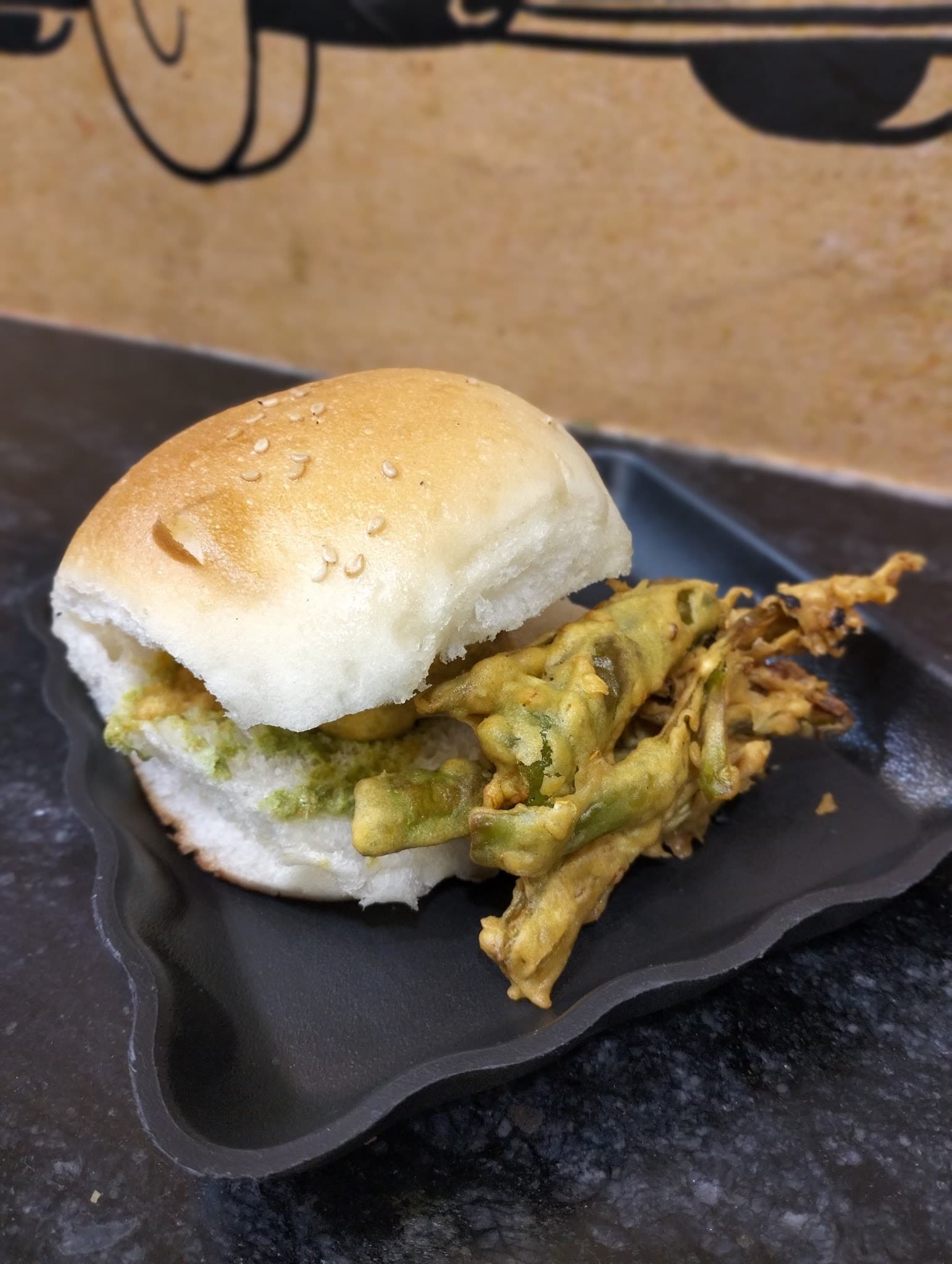 VADAPAV WALA