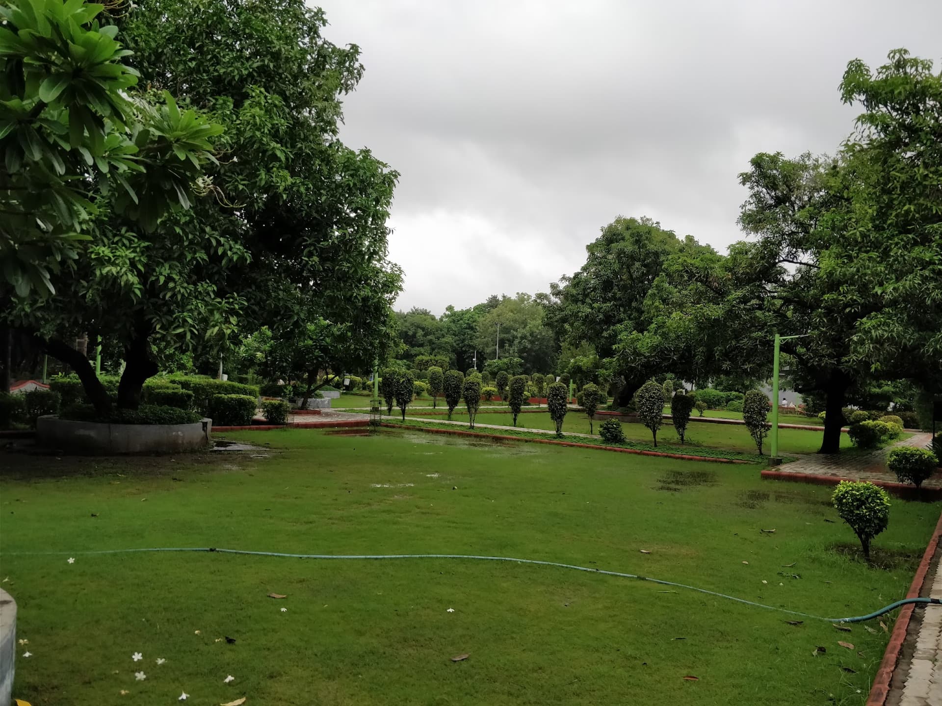 Varachha Chopati Garden