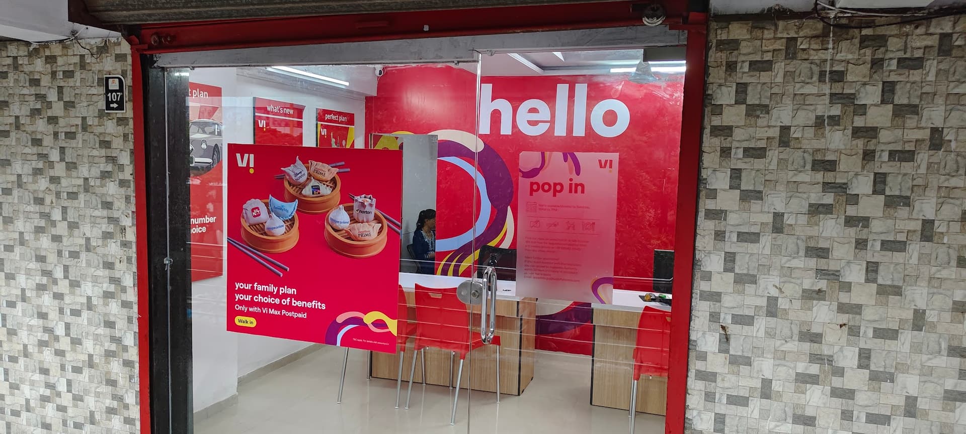 Vi - Vodafone idea Mini Store